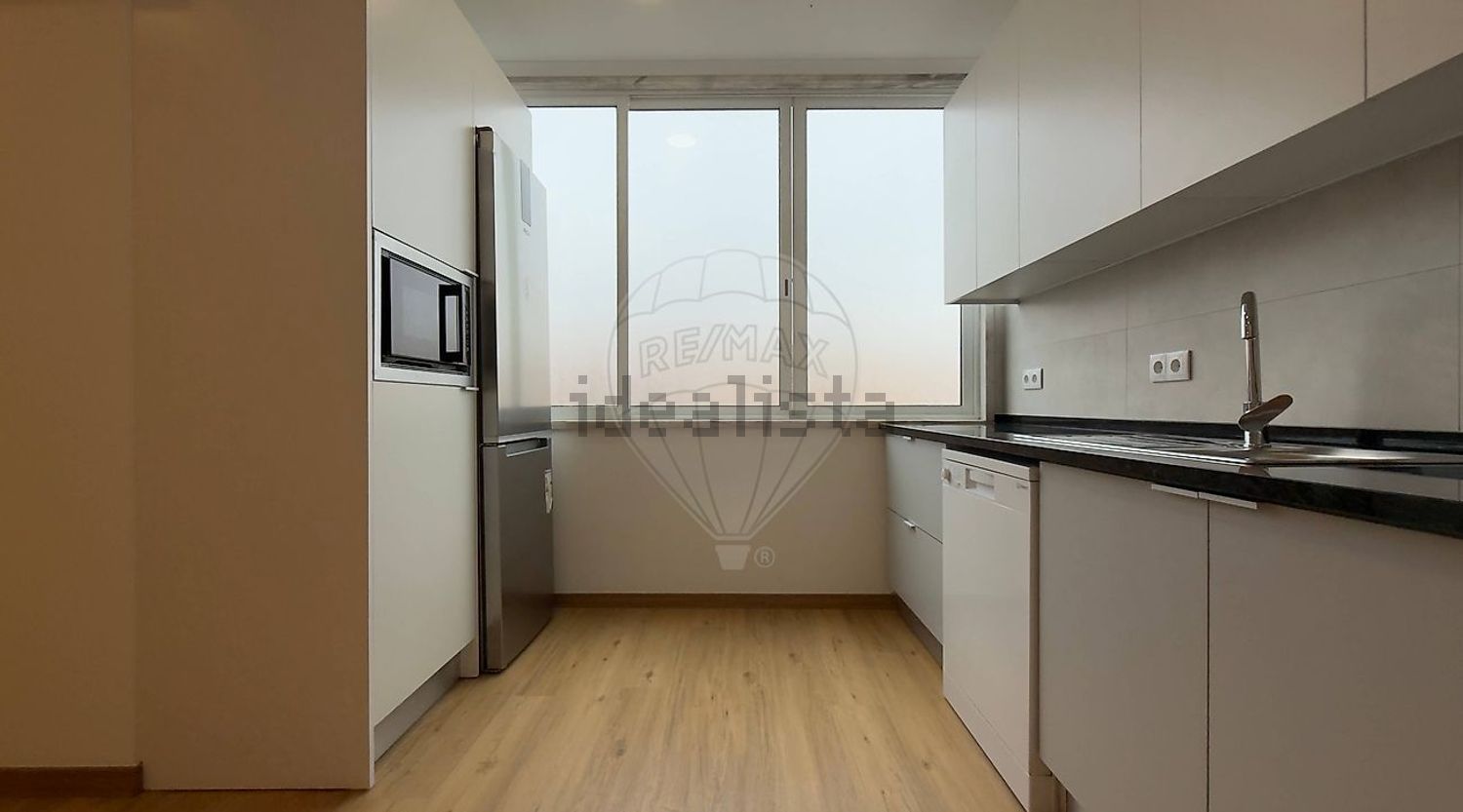 出租公寓 t2在Rua Fernando Pessoa - 厨房