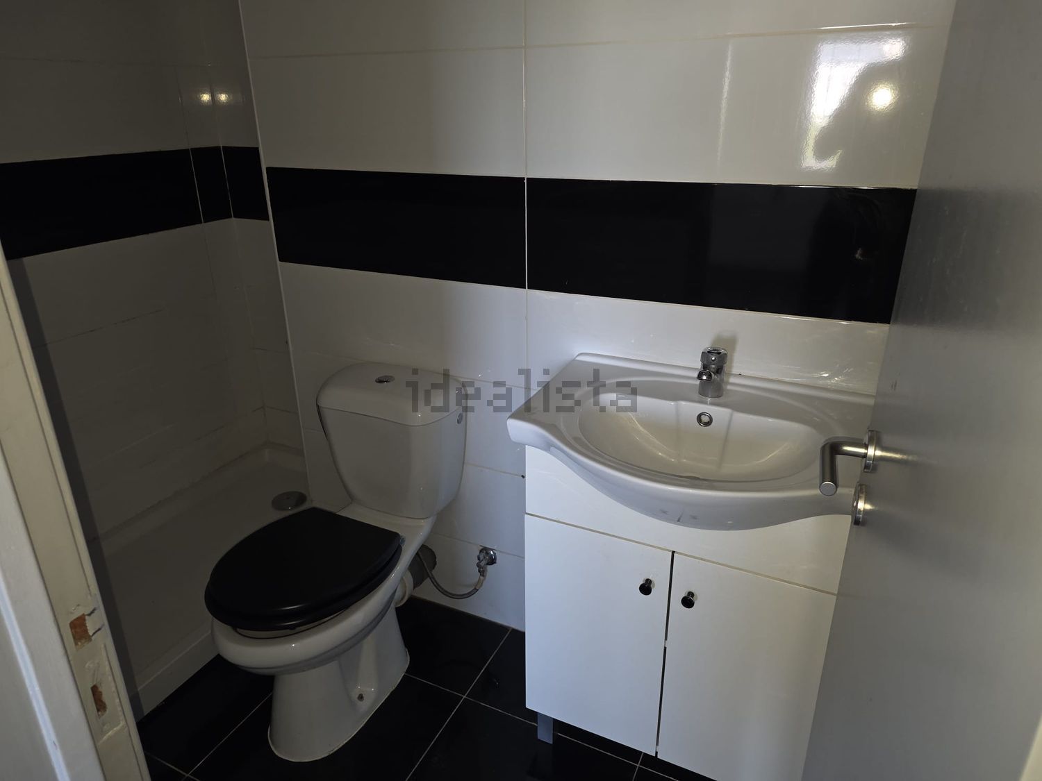 公寓 t3出售在Santo António dos Cavaleiros e Frielas - 卫生间