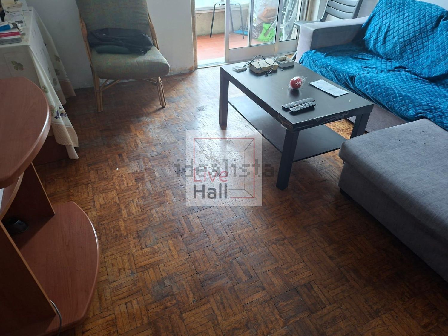 公寓 t2出售在Rua Padre Américo - 客厅