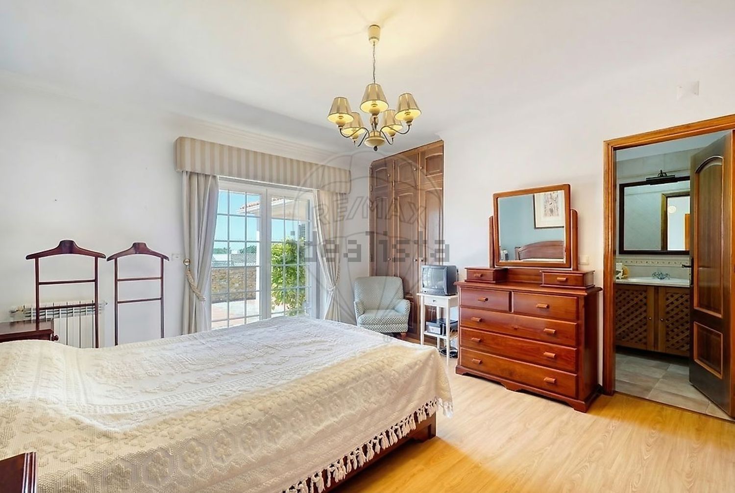 小楼房或独栋别墅出售在São João das Lampas e Terrugem - 卧室