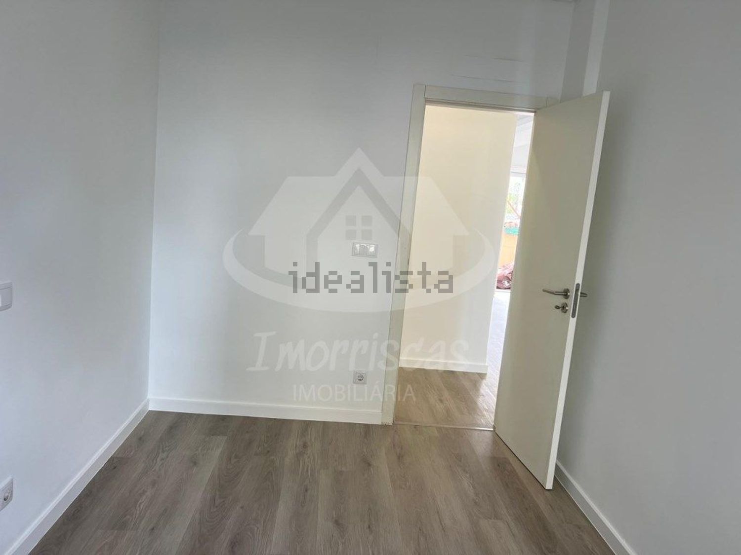 公寓 t2出售在Rua Cidade da Horta, 5 - 卧室