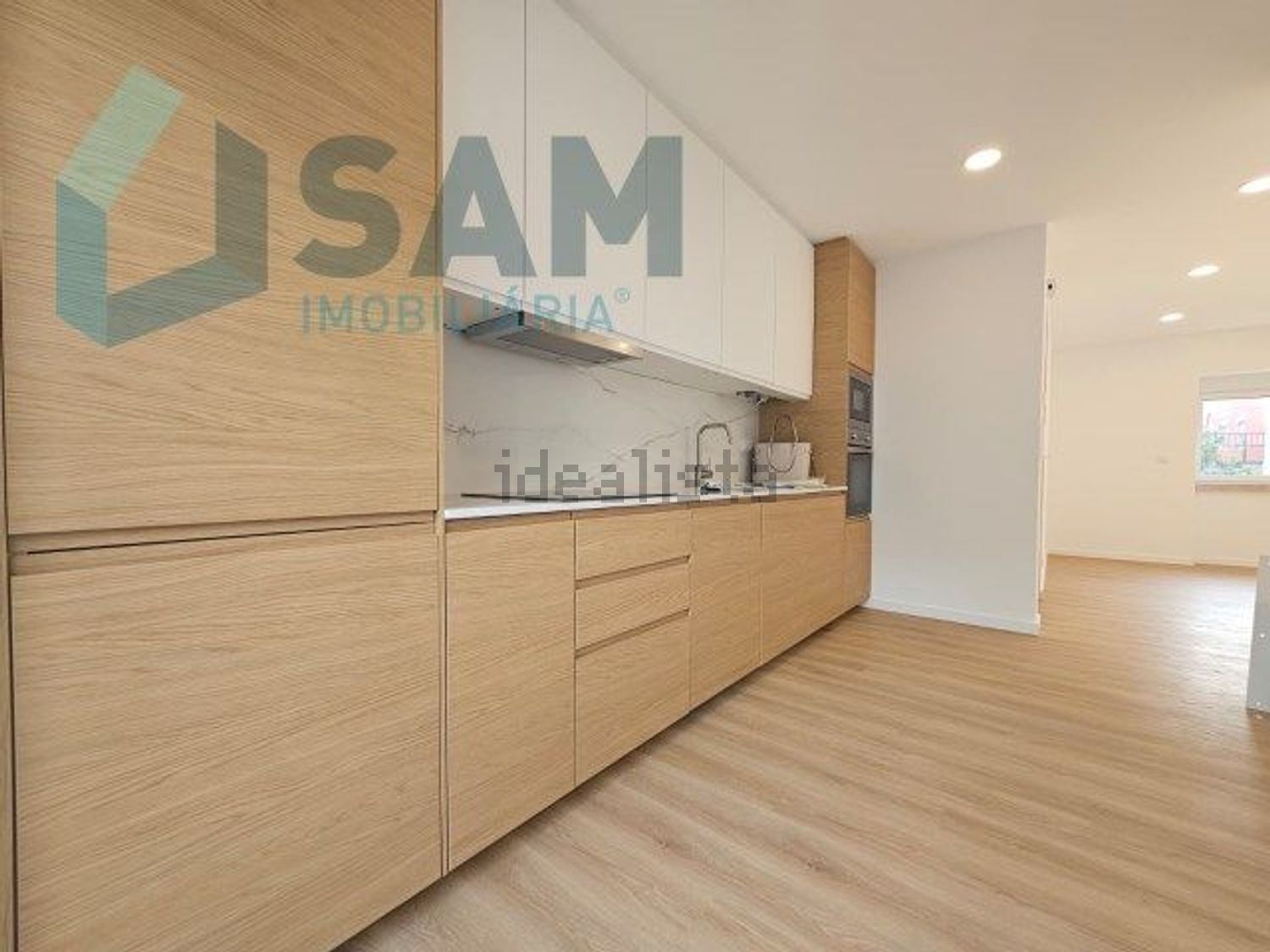 公寓 t2出售在Rua Luís Gomes - 厨房