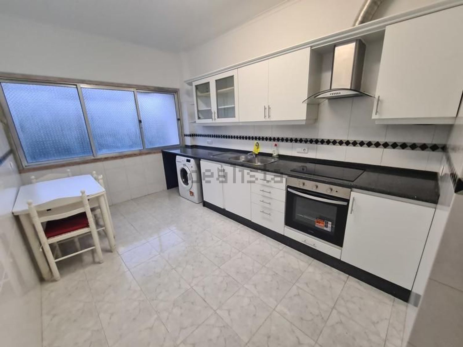 出租公寓 t2在Avenida do Brasil, 45 - 厨房