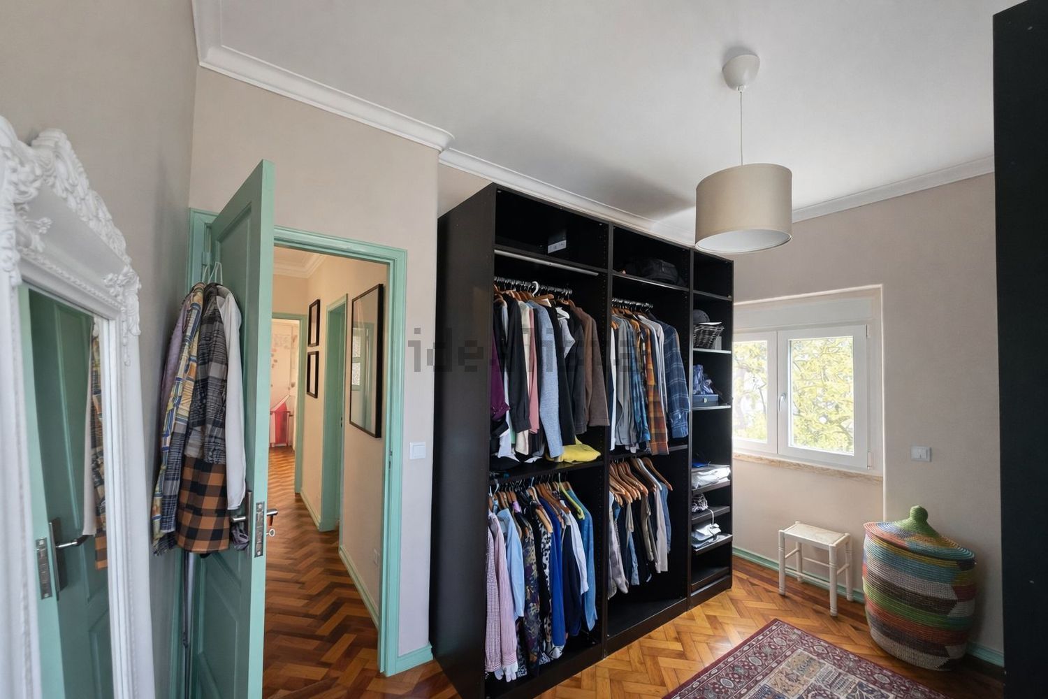 小楼房或独栋别墅出售在Estrada Nacional 10 - 试衣间