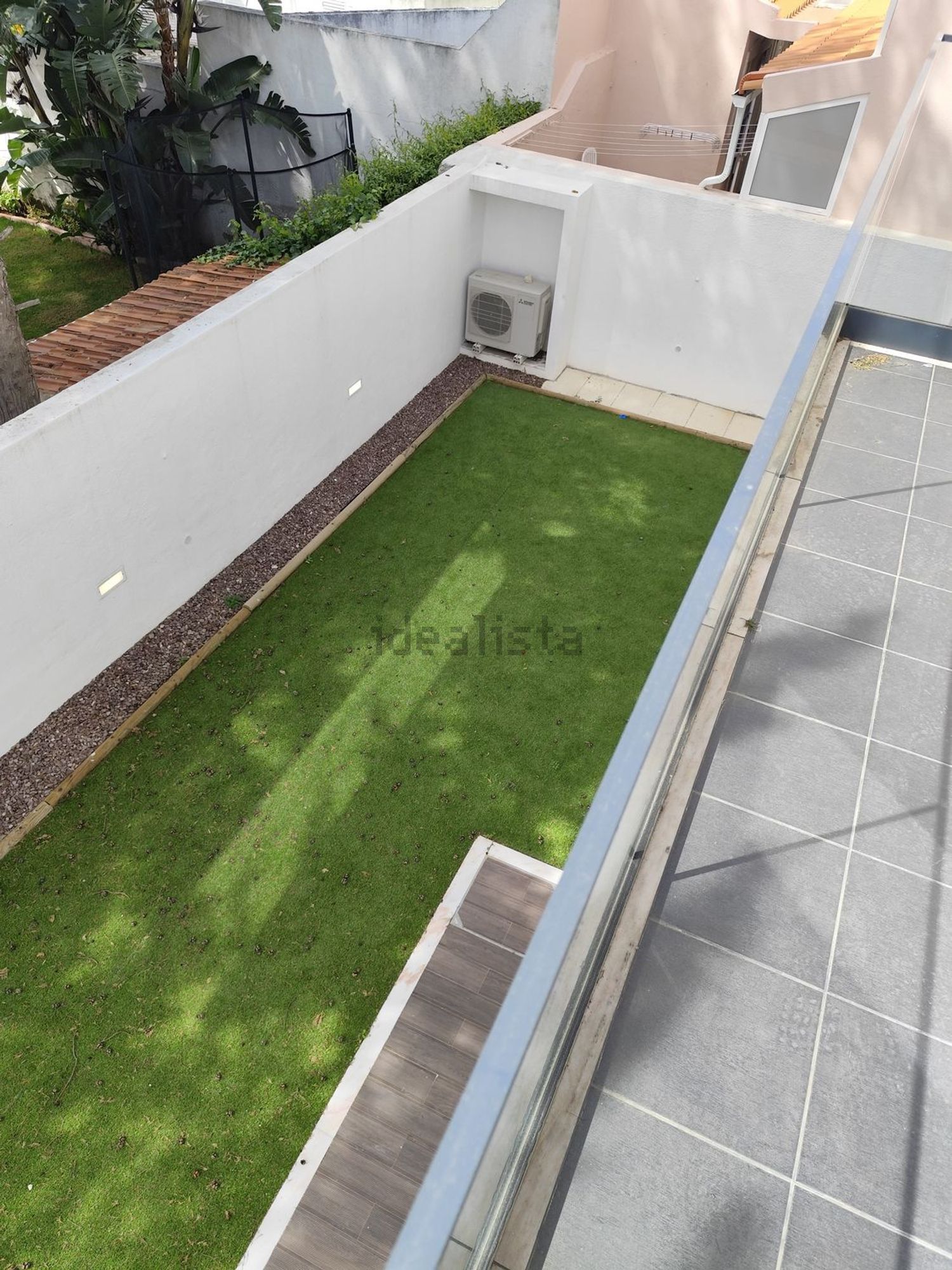 出租小楼房或独栋别墅在Praceta Santa Rita de Cássia - 露台