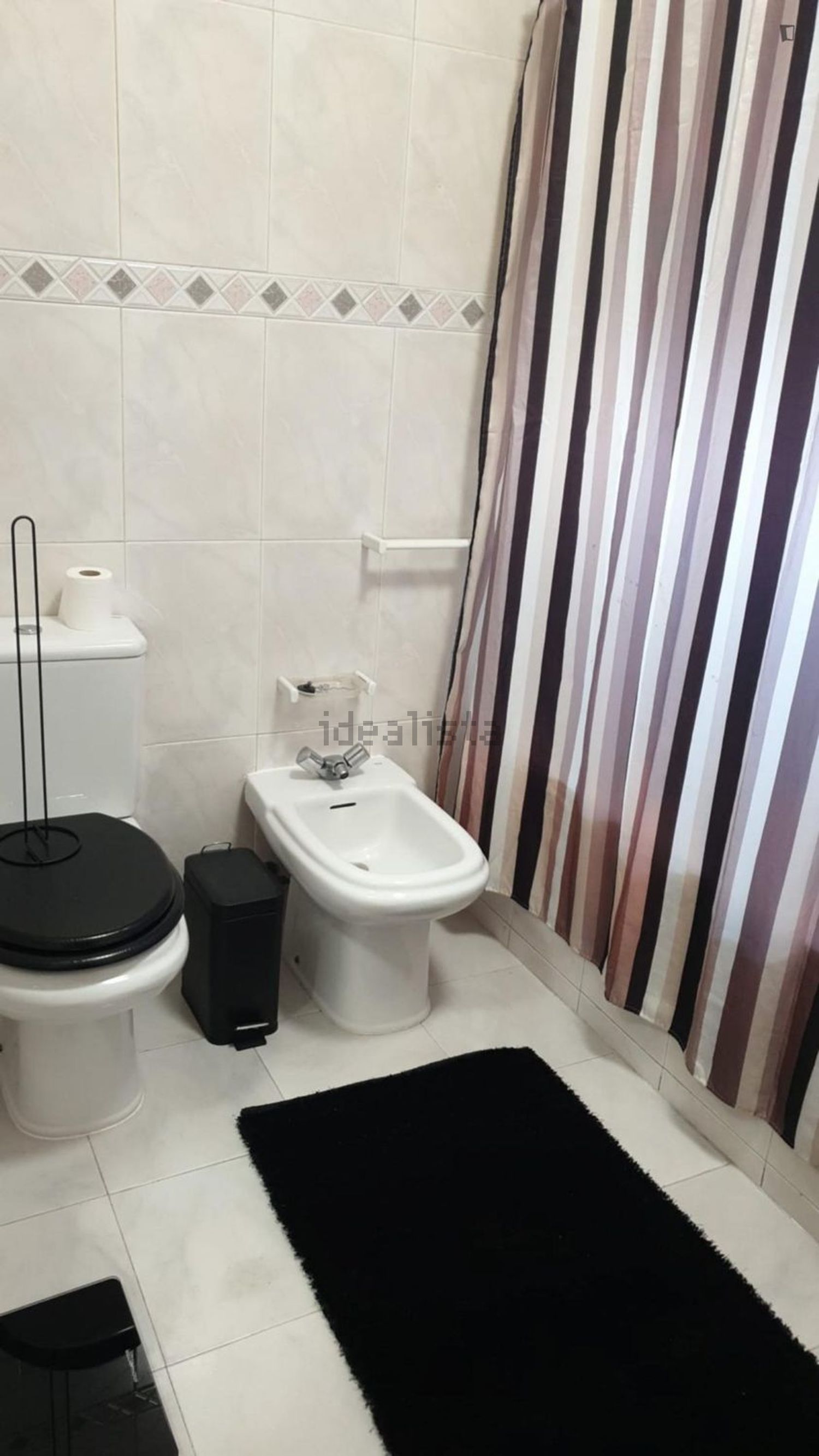 出租房间在Rua João Pinto Ribeiro - 卫生间