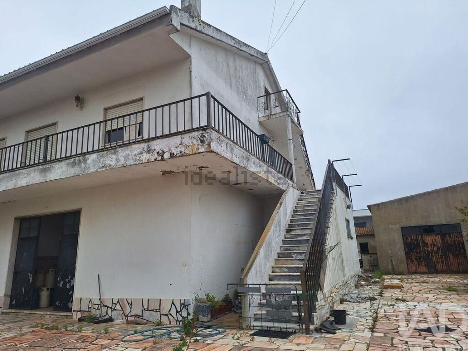 小楼房或独栋别墅出售在Centro - 外立面