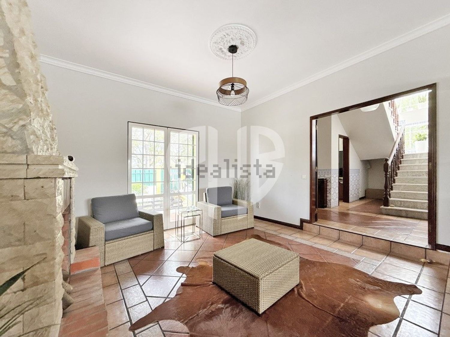 小楼房或独栋别墅出售Cm1029 - 客厅