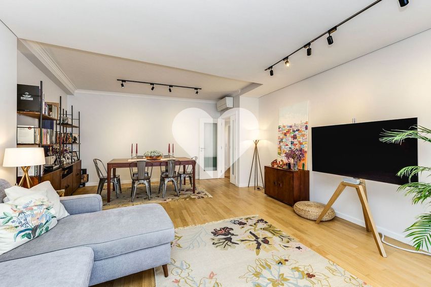 公寓 t3出售在Rua Engenheiro Ferry Borges, 2