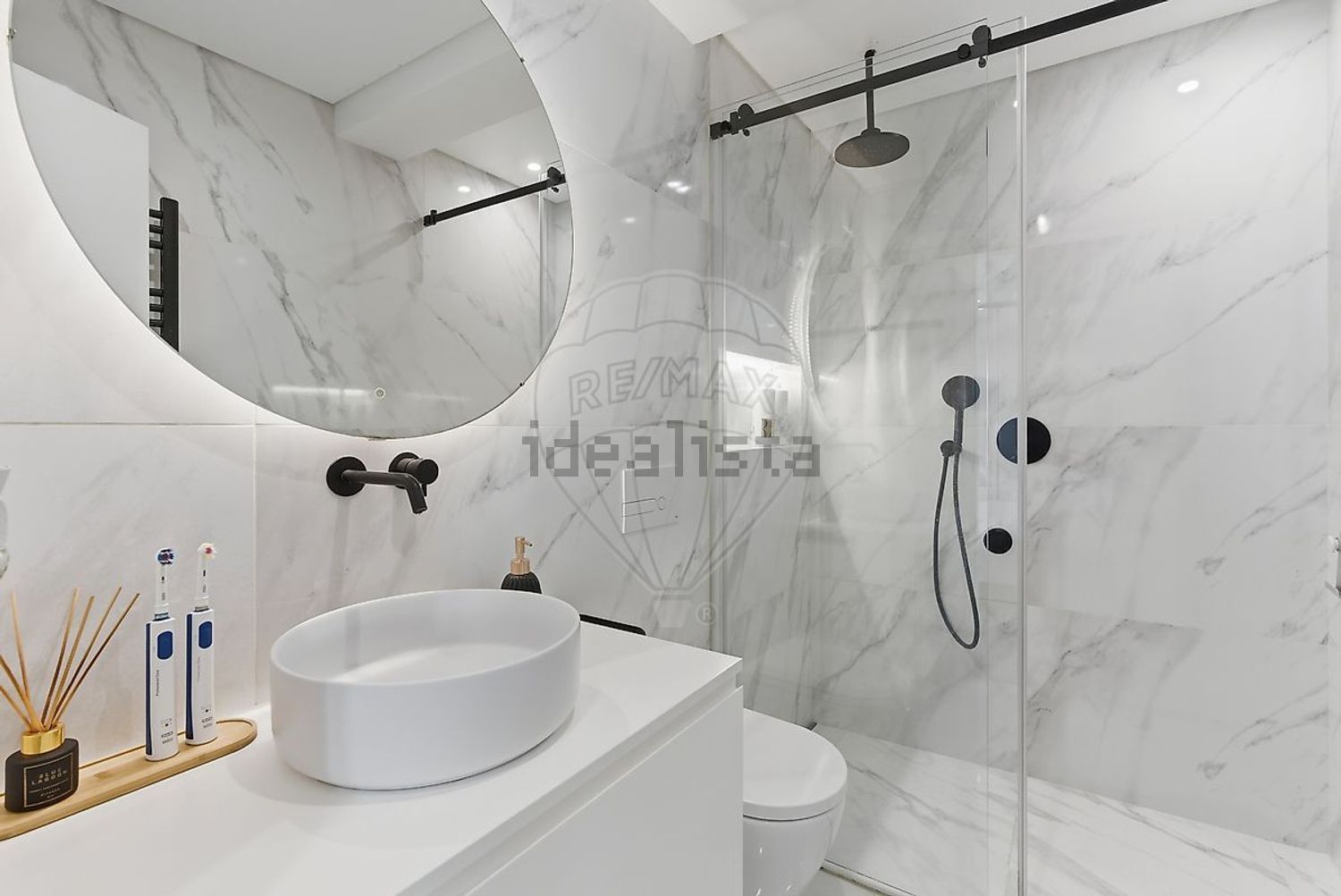 公寓 t3出售在Beco São Carlos - 卫生间