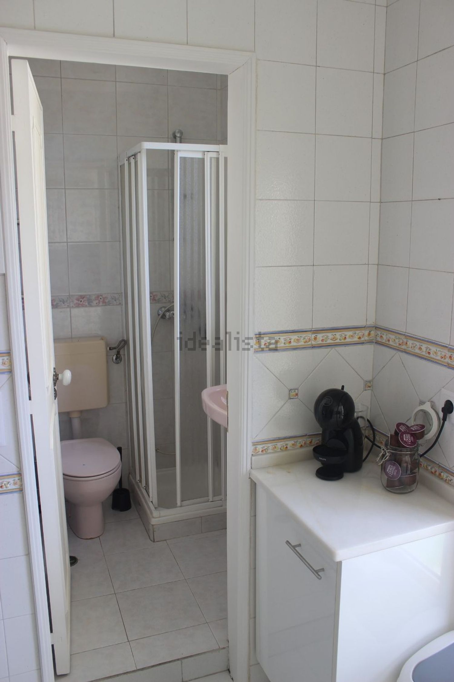 出租房间在Avenida Cidade de Luanda, 485 - 卫生间