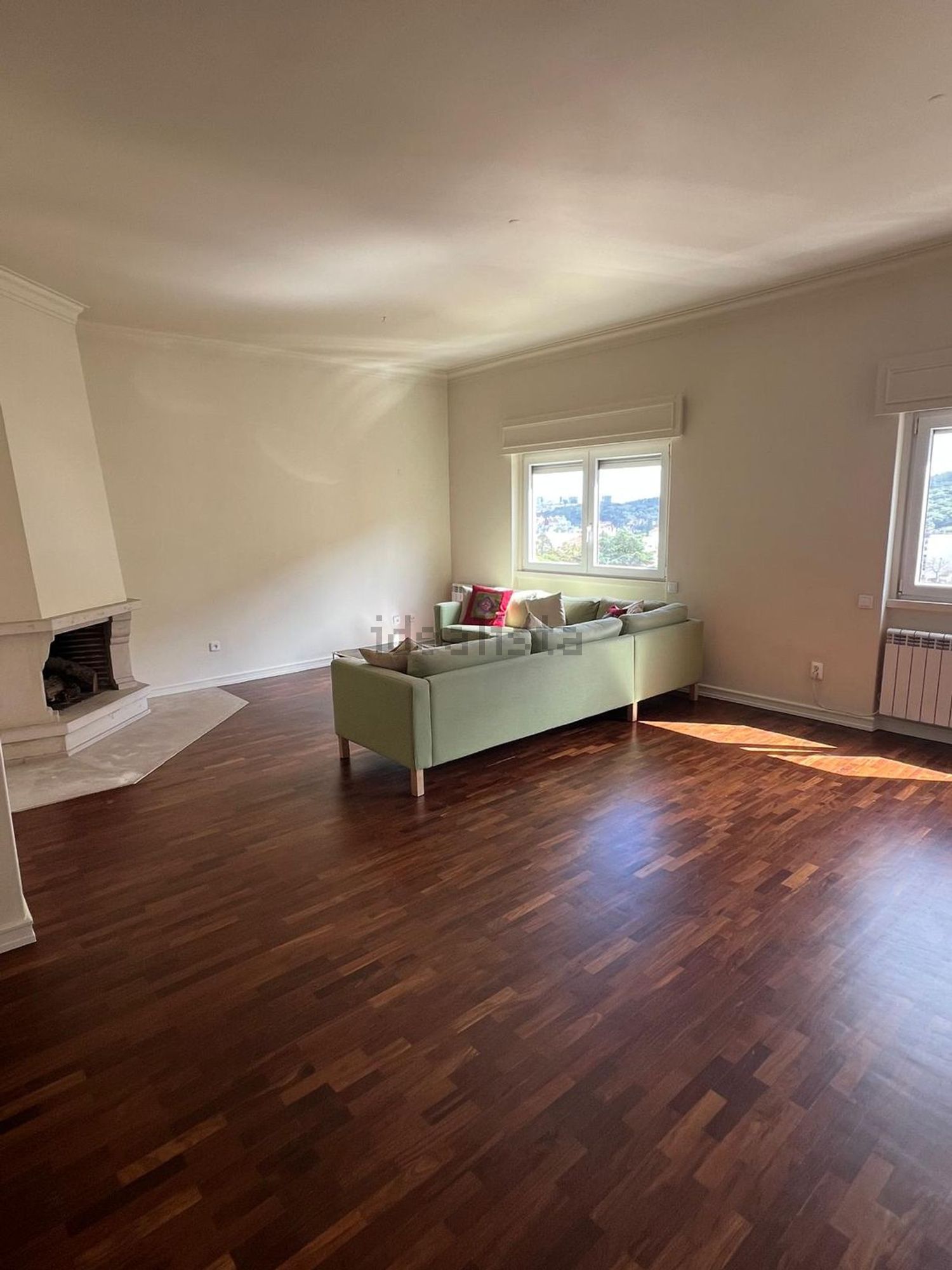 出租公寓 t3在Rua Alfredo Guisado, 14 - 客厅