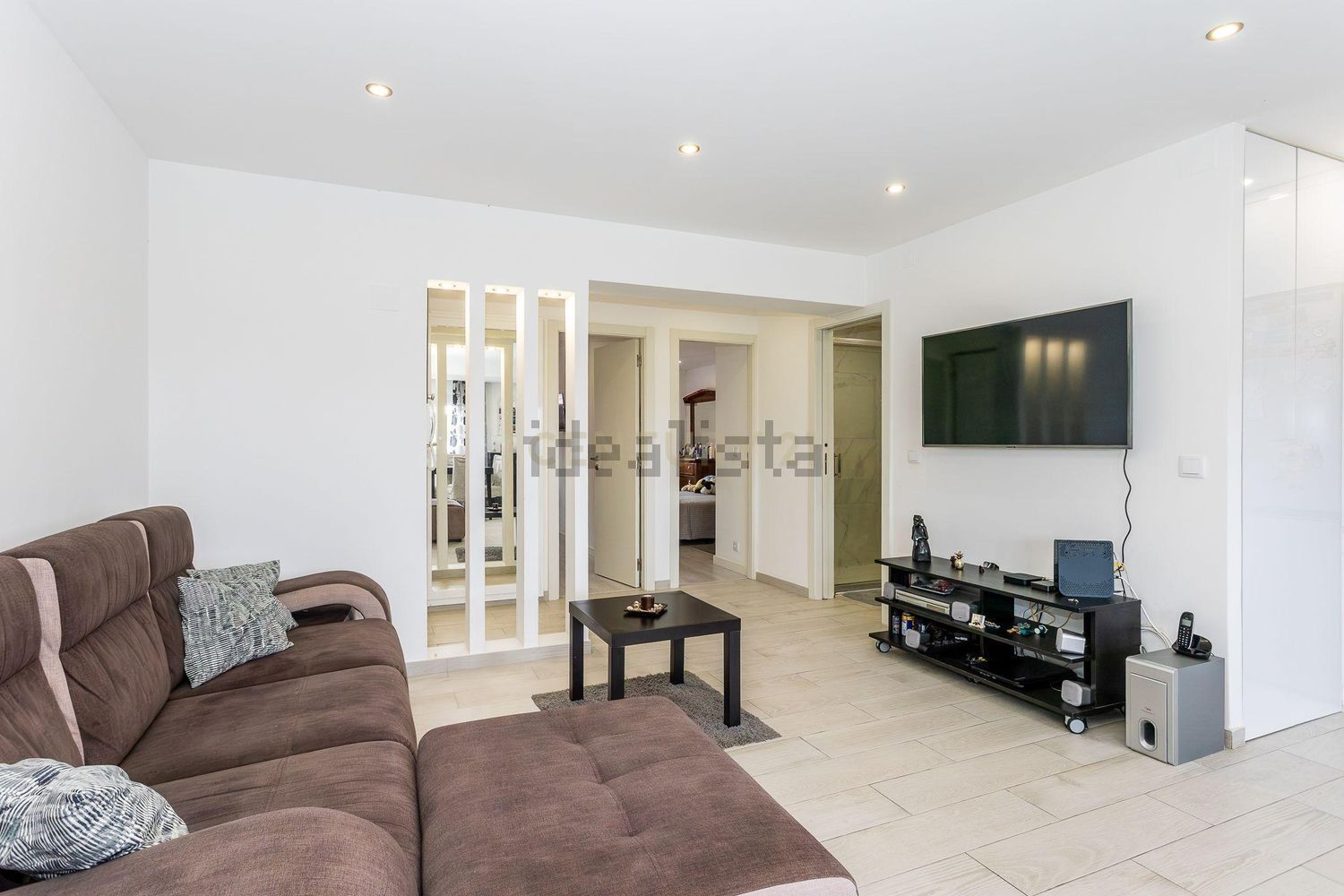 公寓 t2出售在Rua Luís Cristino da Silva, 222 - 客厅