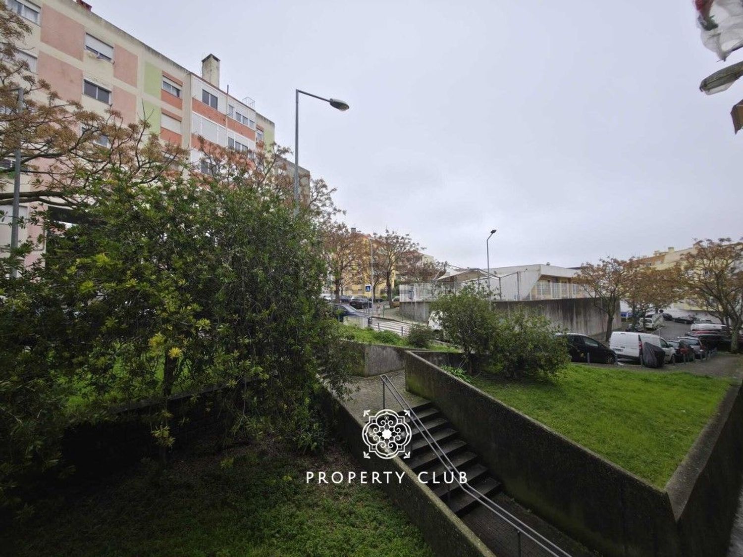 公寓 t3出售在Avenida Comandante Luís António da Silva - 花园