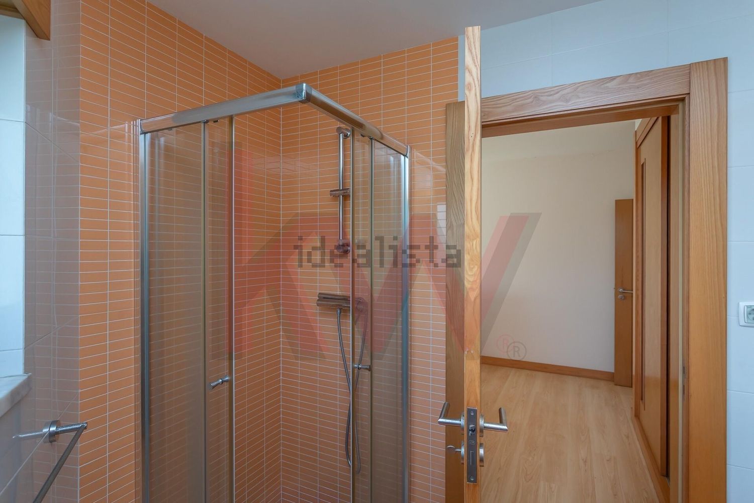 公寓 t4出售在Rua Gil Eanes s/n - 卫生间