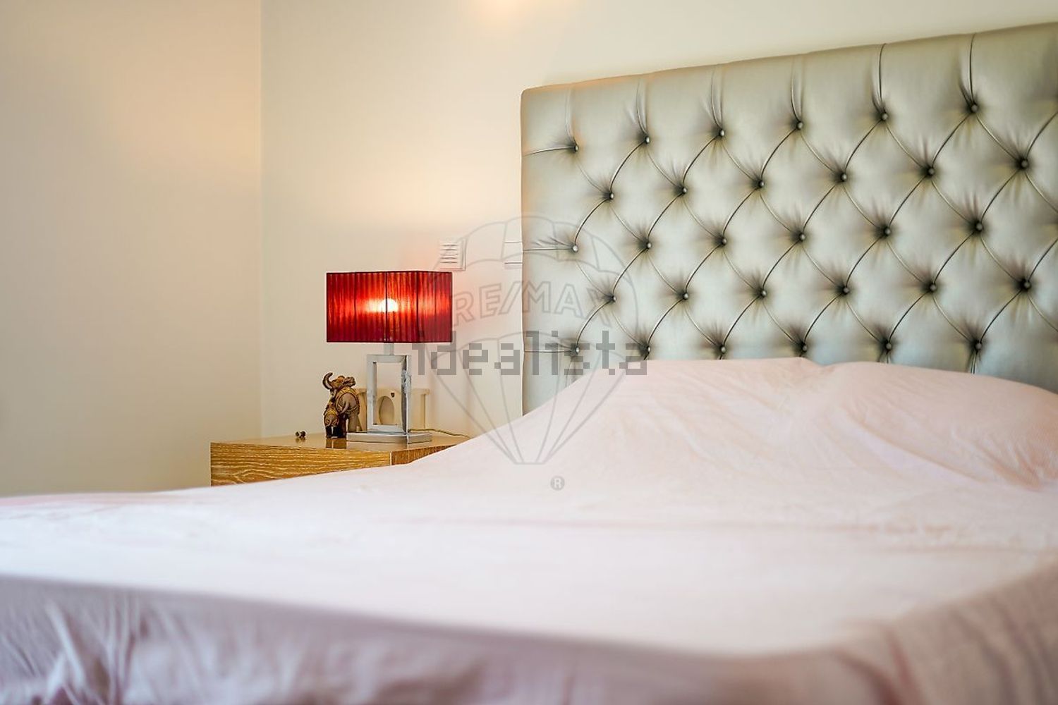 小楼房或独栋别墅出售在Rua Juncal - 卧室