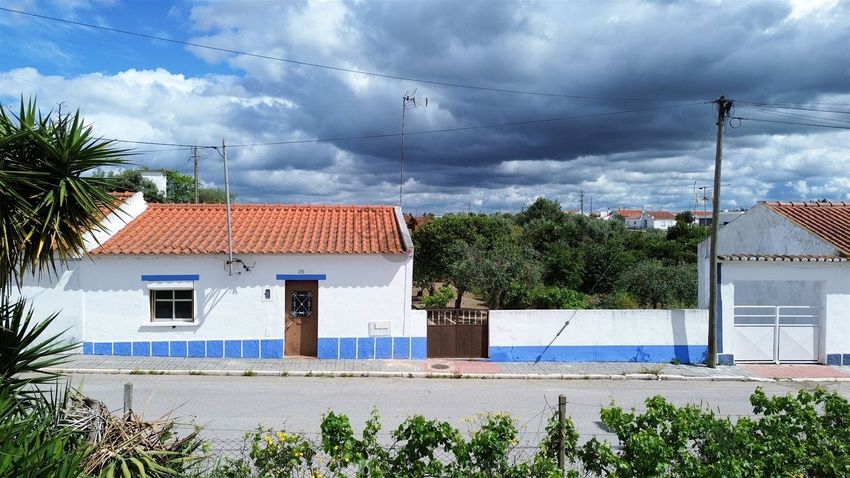 双拼别墅出售在Avenida Manuel Joaquim Pereira, 73 , 7565