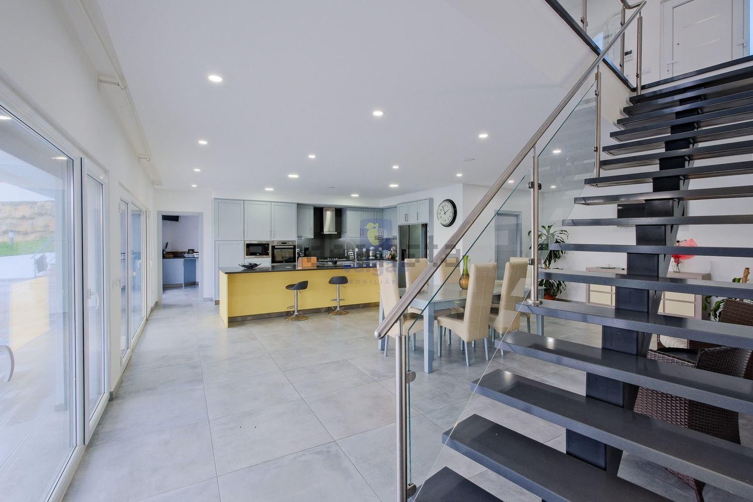 小楼房或别墅出售在Lousa - 详情