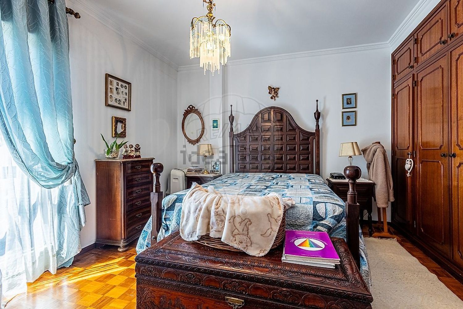 小楼房或独栋别墅出售在Estrada Sem Nome, 27 e 29 - 卧室