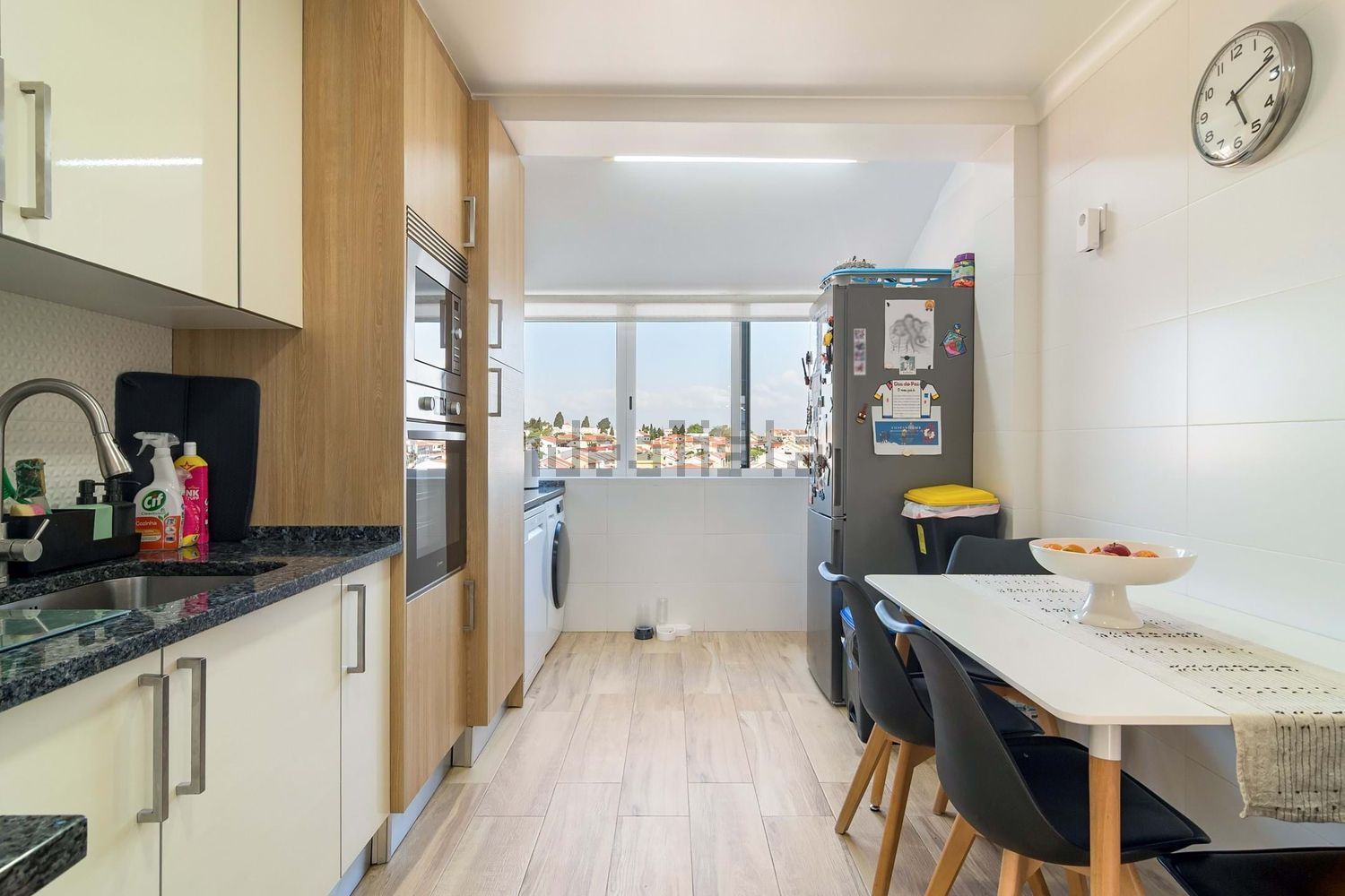 公寓 t2出售在Rua Benjamim Ribeiro, 90 b - 厨房