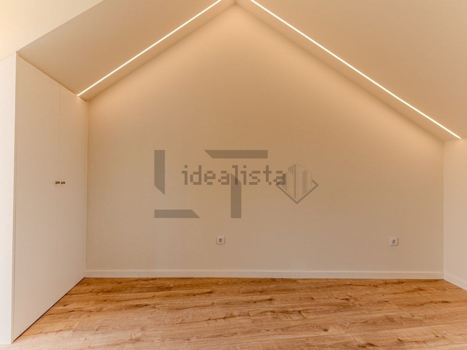 公寓 t2出售在Rua Doutor António Granjo, 4 a - 居住