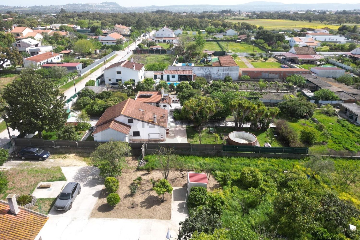 小楼房或独栋别墅出售在Rua António Aleixo - 游泳池