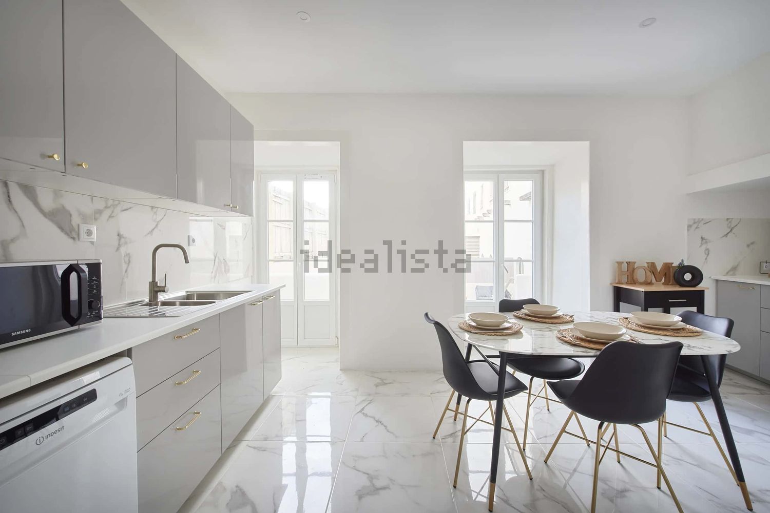 出租房间在Rua Nova da Trindade, 22 - 客厅