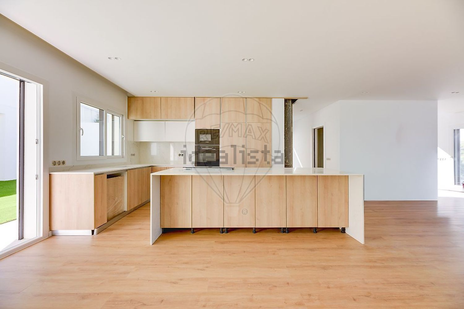 小楼房或独栋别墅出售在Rua da Cruzinha - 照片