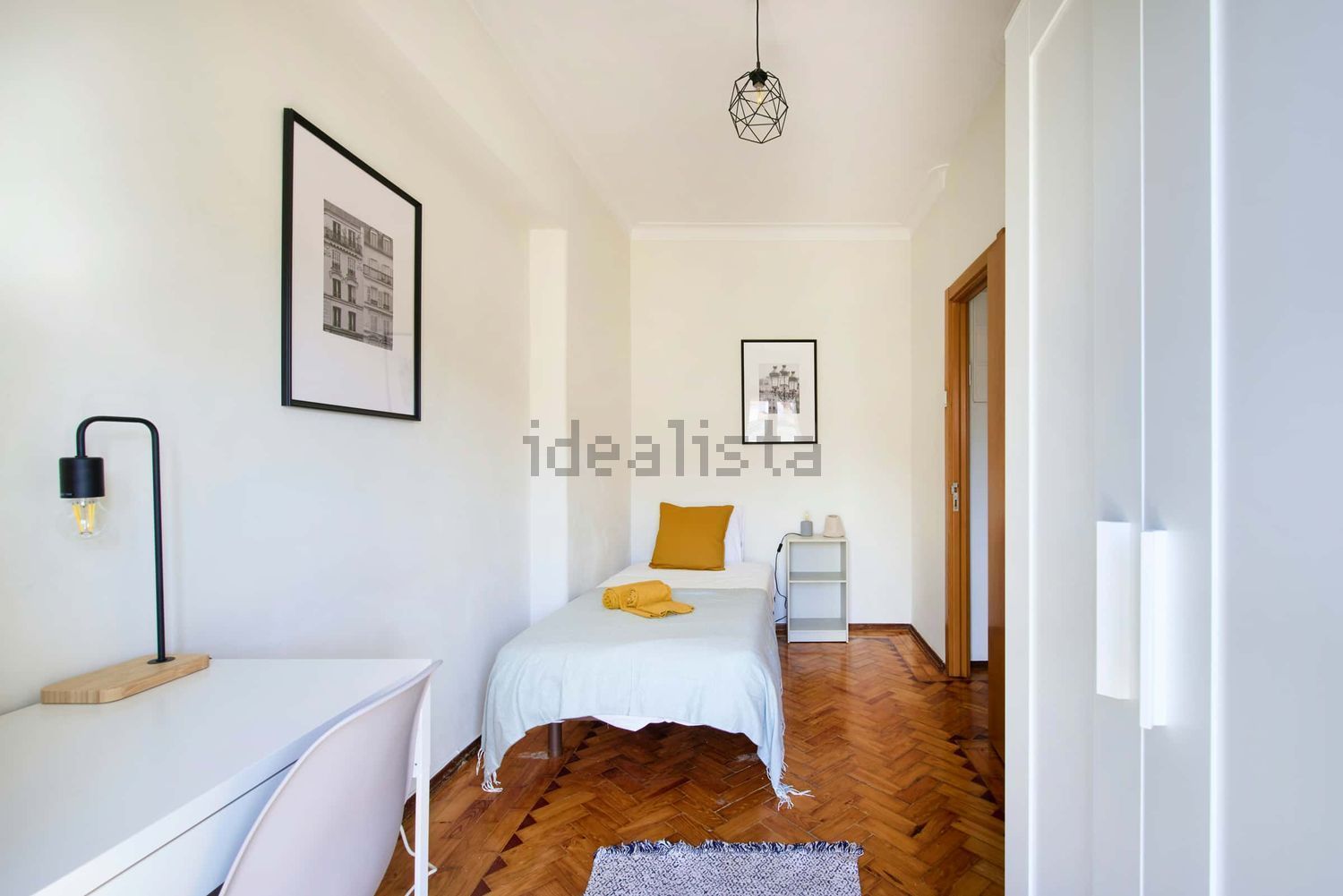 出租房间在Rua Diogo do Couto, 1 - 卧室