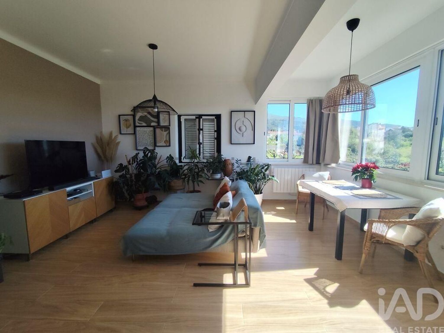 小楼房或独栋别墅出售在Lamas e Cercal - 客厅