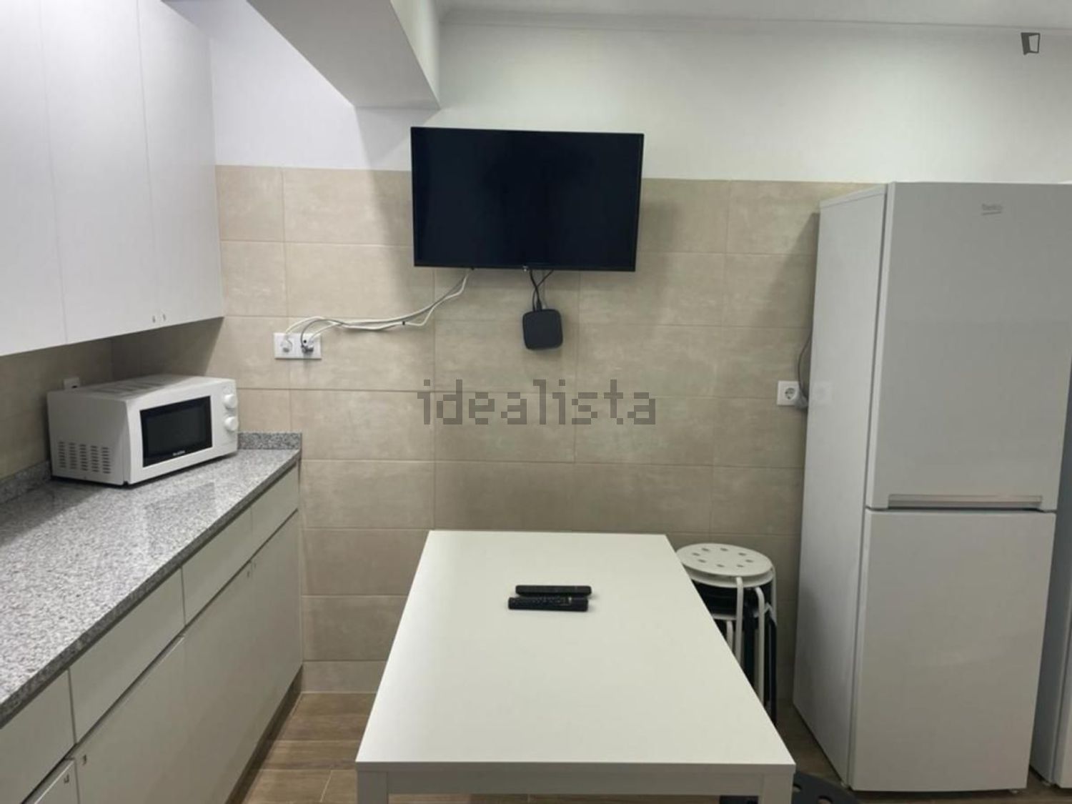 出租房间在Rua Carvalho Araújo - 厨房