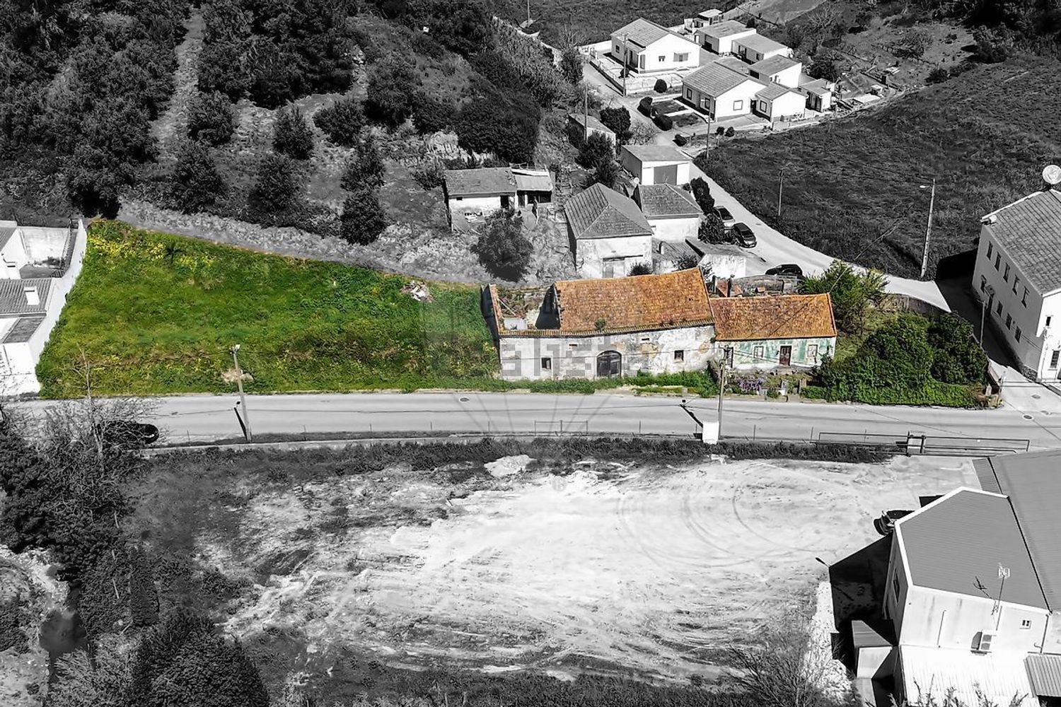 小楼房或独栋别墅出售在Rua do Casal da Carvalha - 视线