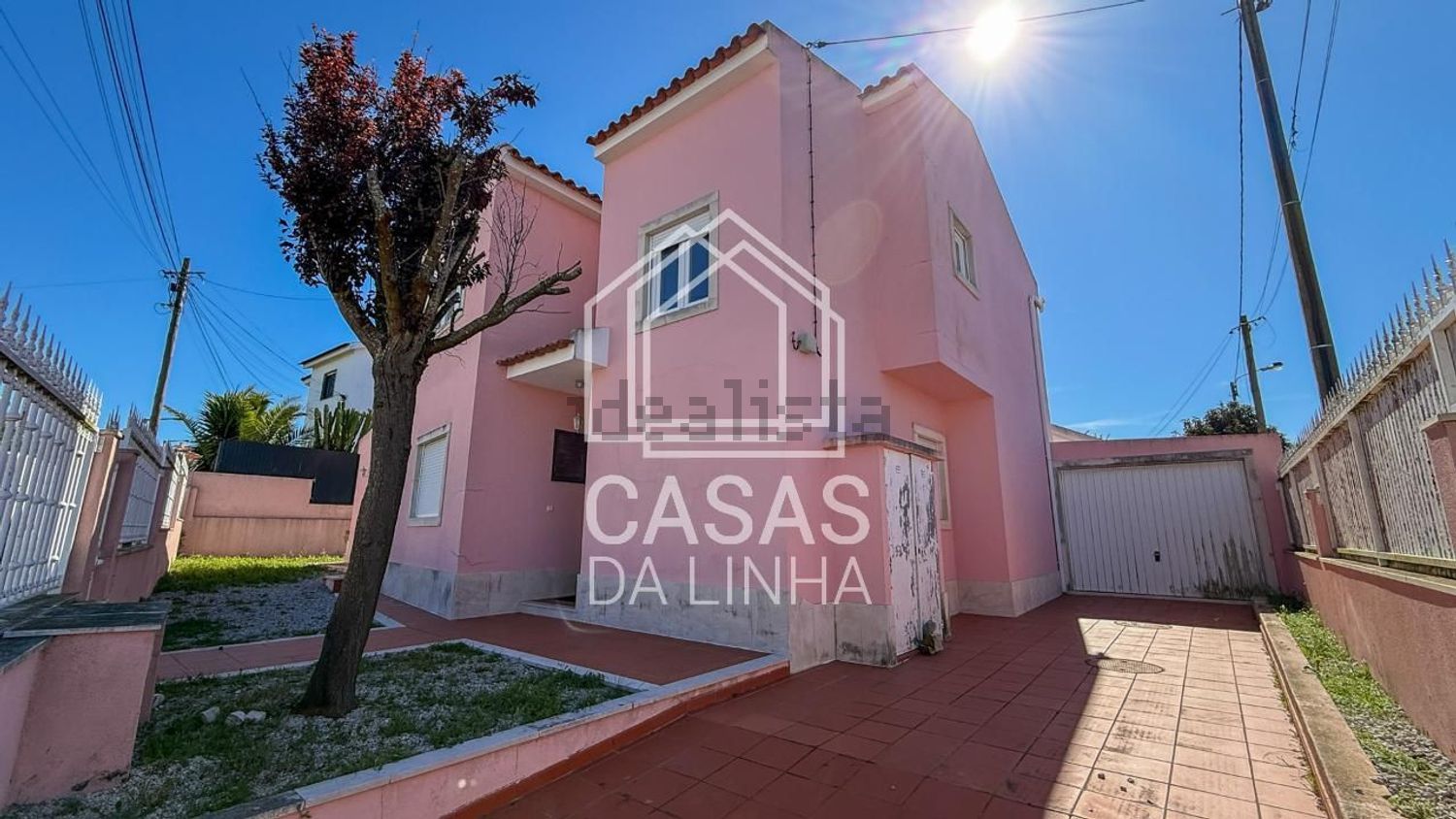 出租小楼房或独栋别墅在Tires - 外立面