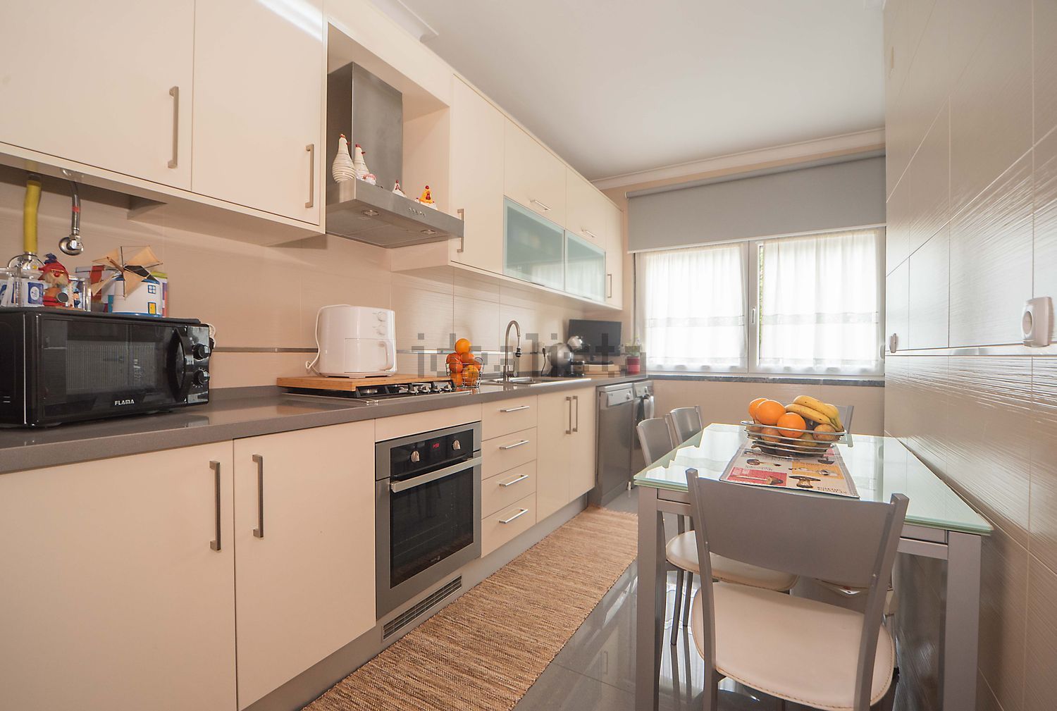 公寓 t2出售在Largo de Filinto Elísio, 5 - 厨房