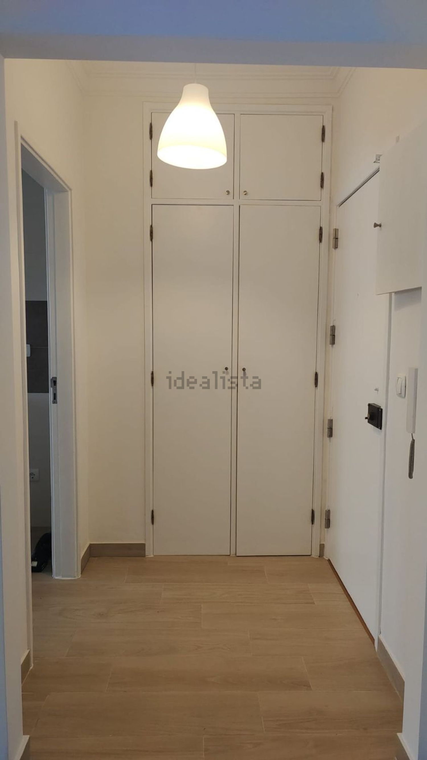 出租公寓 t1在Rua Francisco Vieira de Almeida s/n - 过道