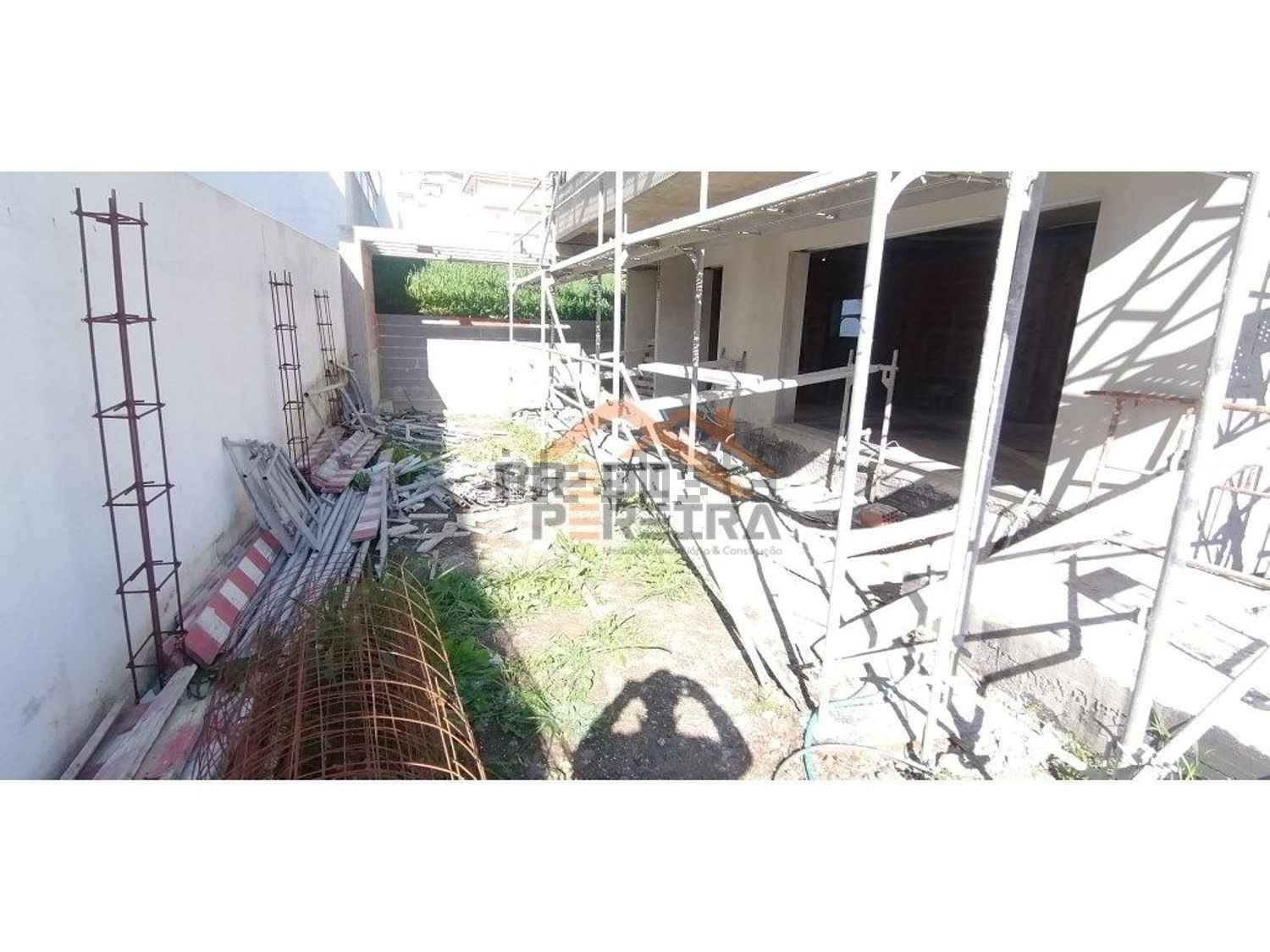 小楼房或独栋别墅出售在Pontinha e Famões - 阳台