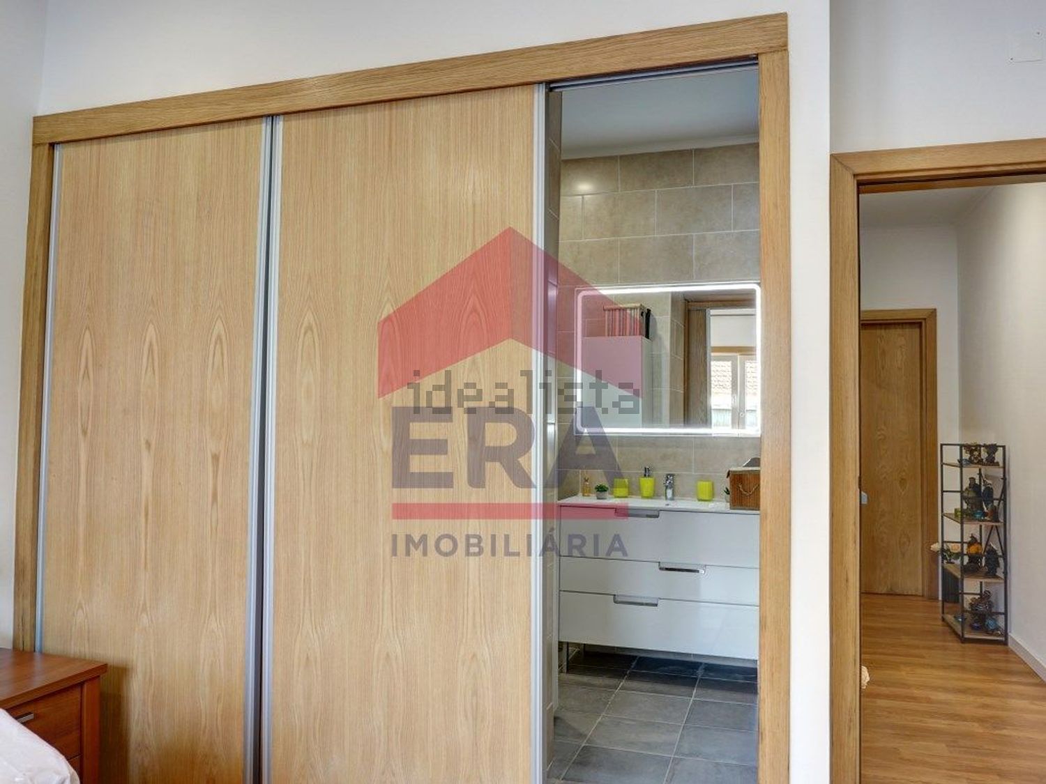 小楼房或独栋别墅出售在Rua do Picoto - 卧室