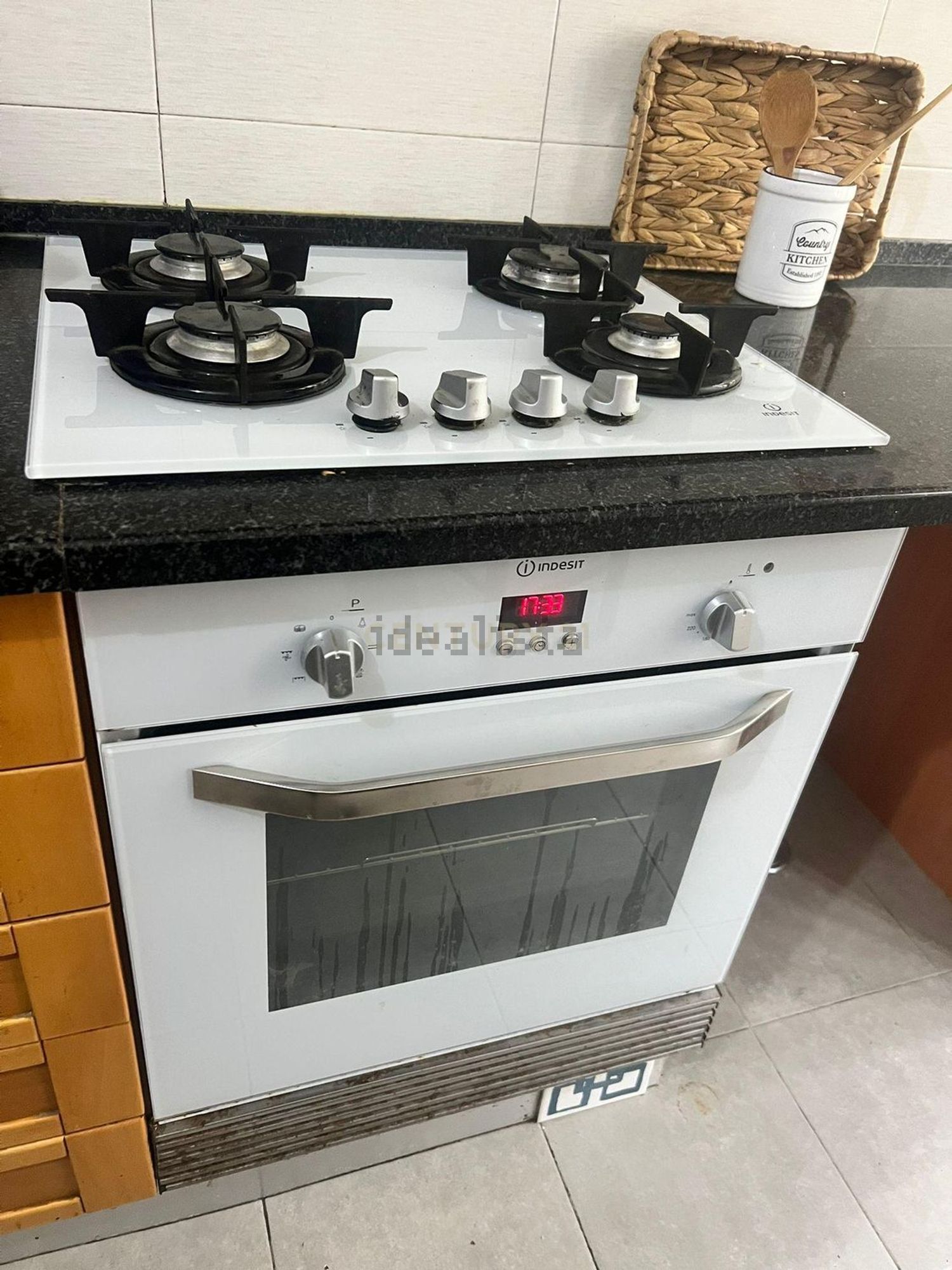 公寓 t2出售在Rua Luís de Camões, 14 - 厨房