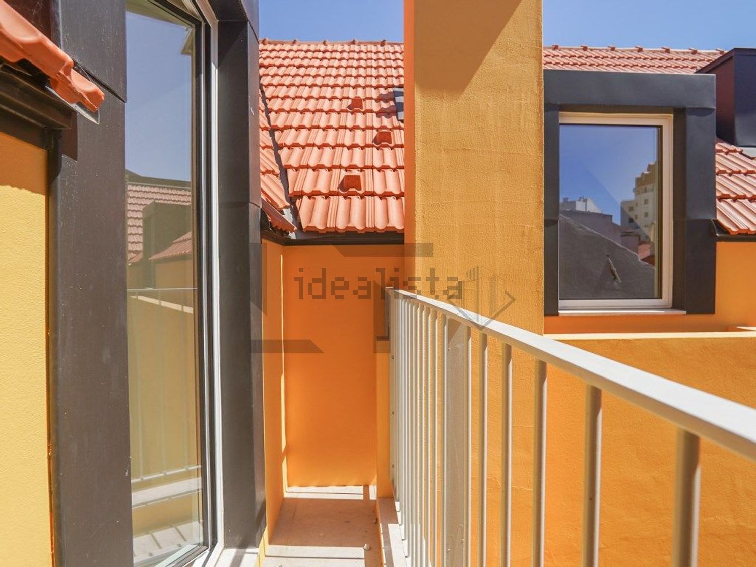 公寓 t2出售在Rua Doutor António Granjo, 4 a - 阳台