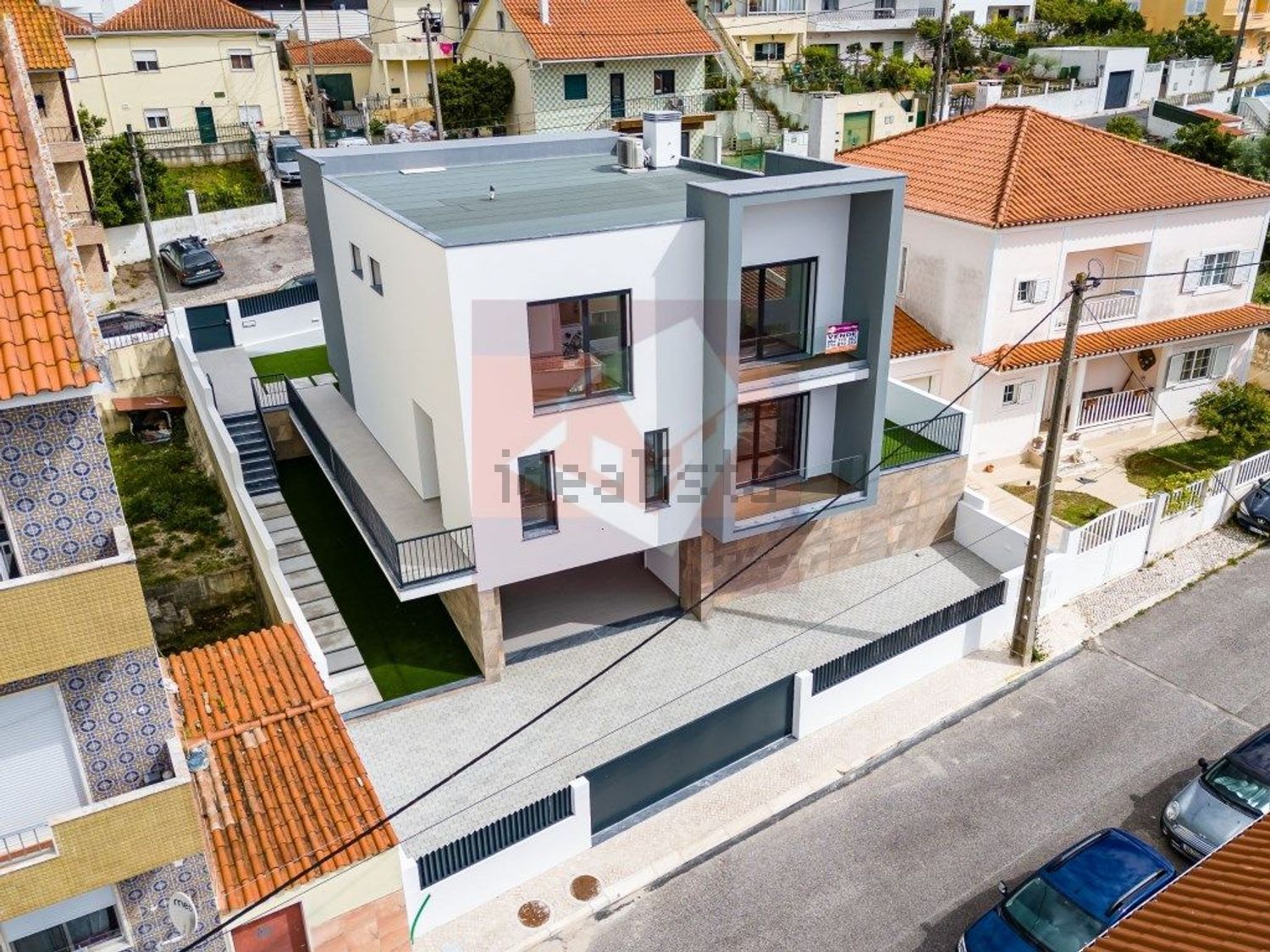 小楼房或独栋别墅出售在Pontinha e Famões - 照片