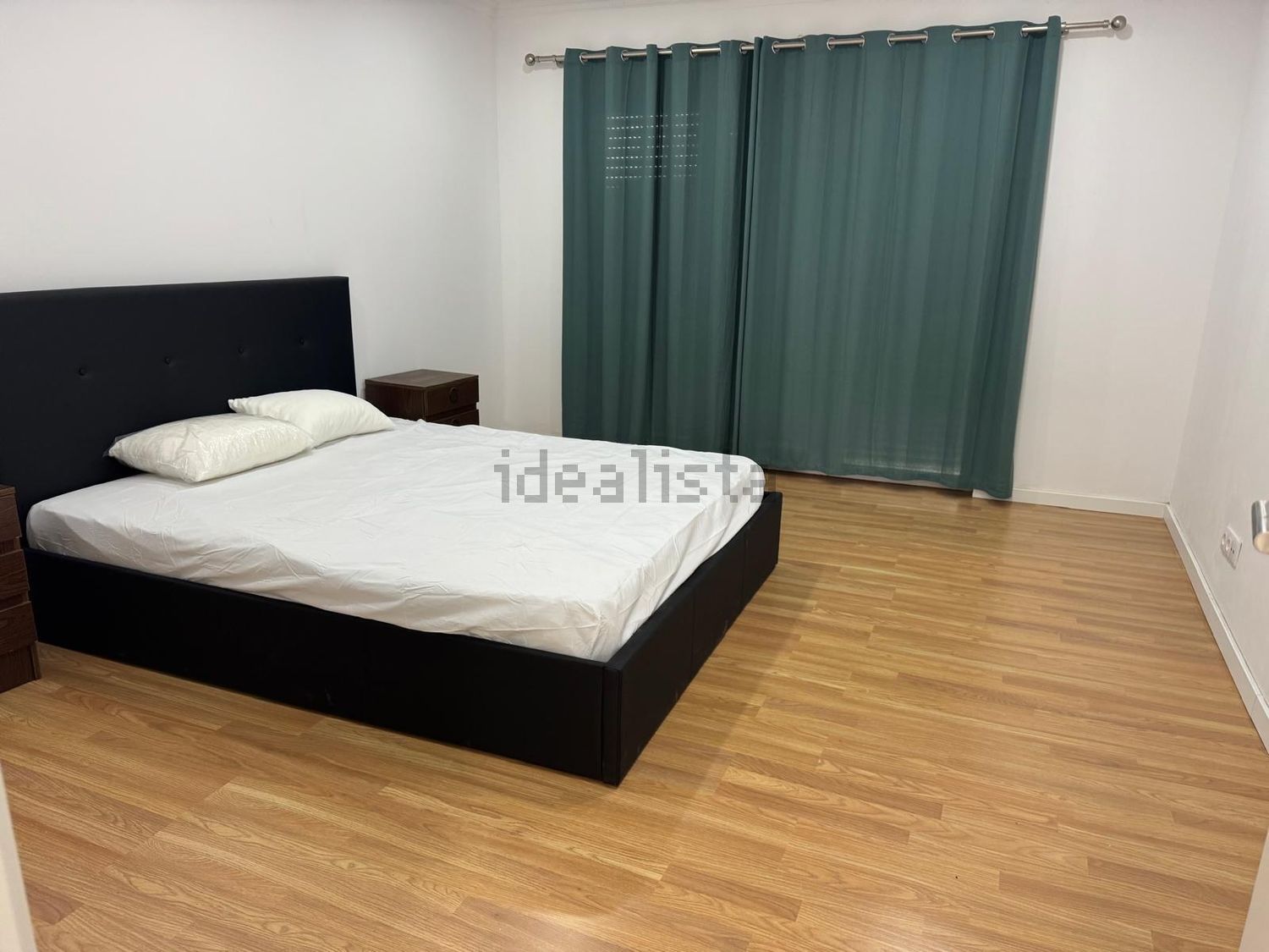 出租房间在Avenida Engenheiro Francisco de Lencastre Garrett, 30 - 卧室