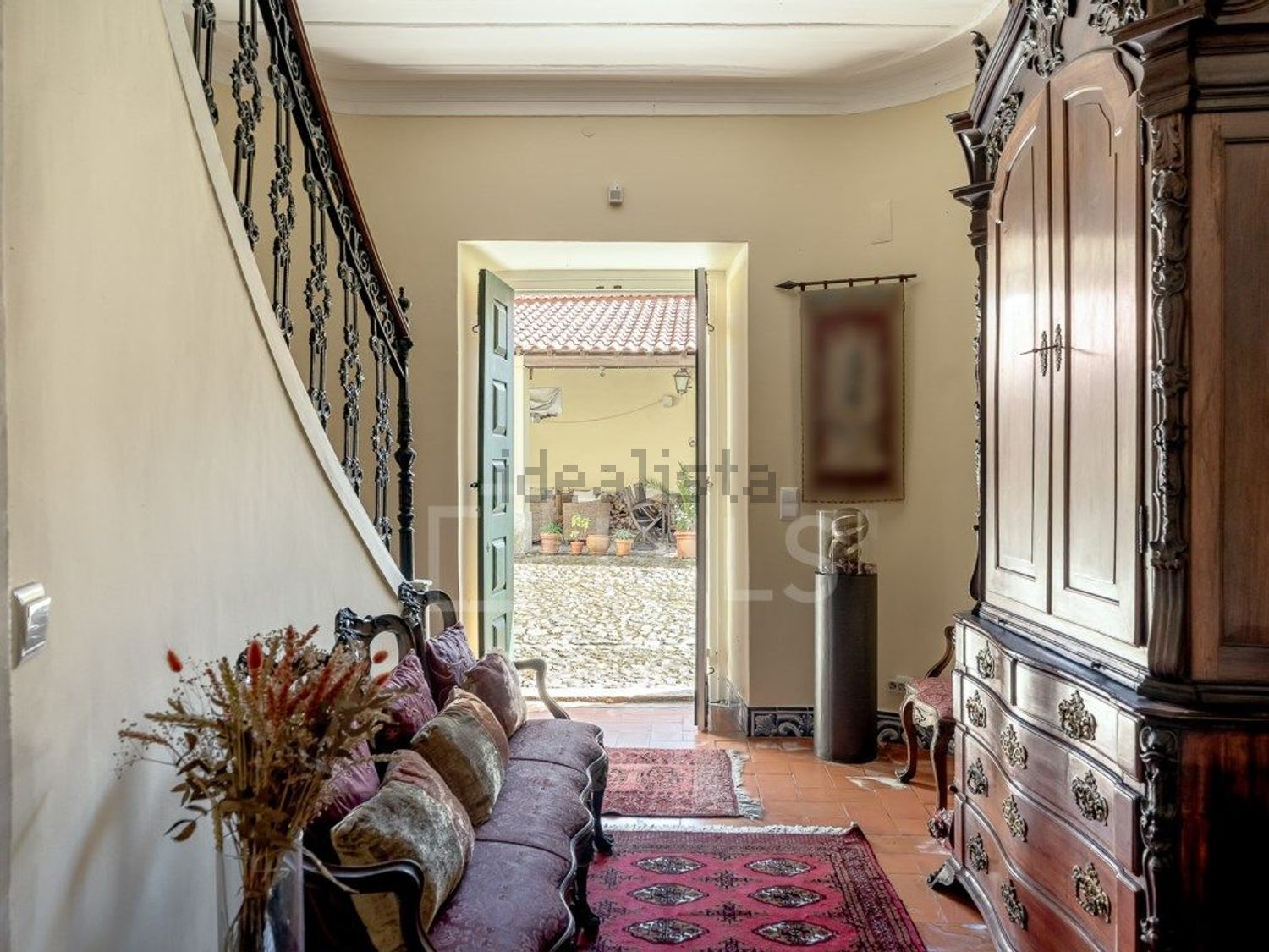 小楼房或独栋别墅出售在Rua Norte - 前厅