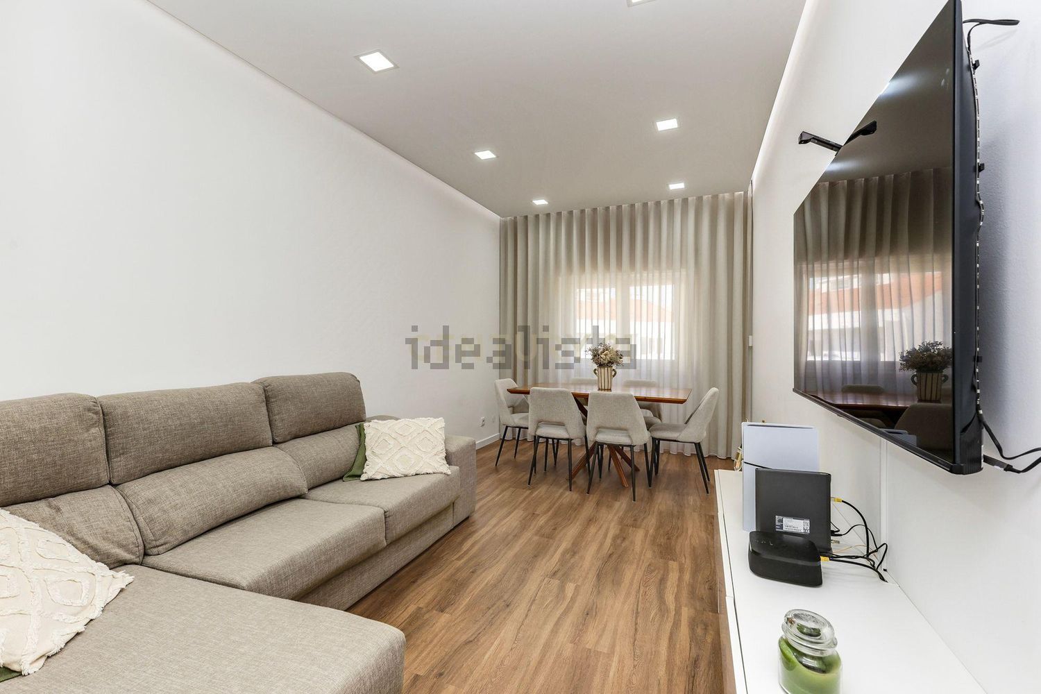 公寓 t2出售在Rua João das Regras, 11 - 客厅