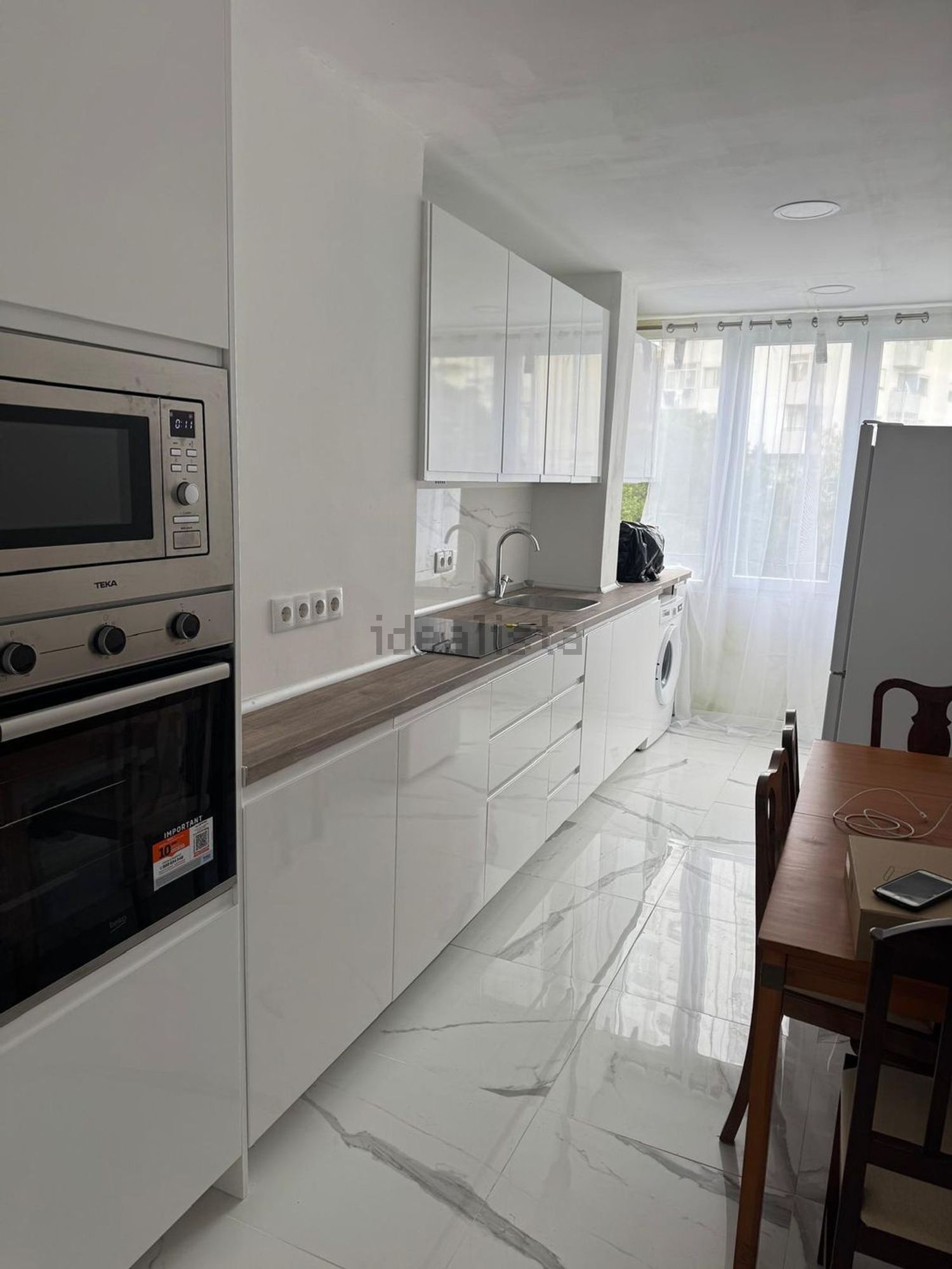 出租房间在Avenida Engenheiro Francisco de Lencastre Garrett, 30 - 厨房