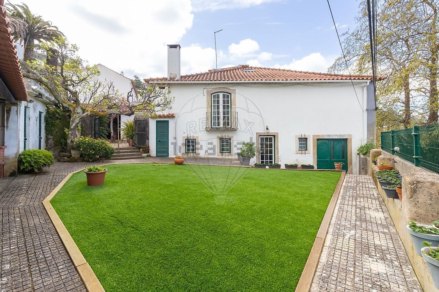 小楼房或独栋别墅出售在Rua António Rodrigues Pimenta - 外立面