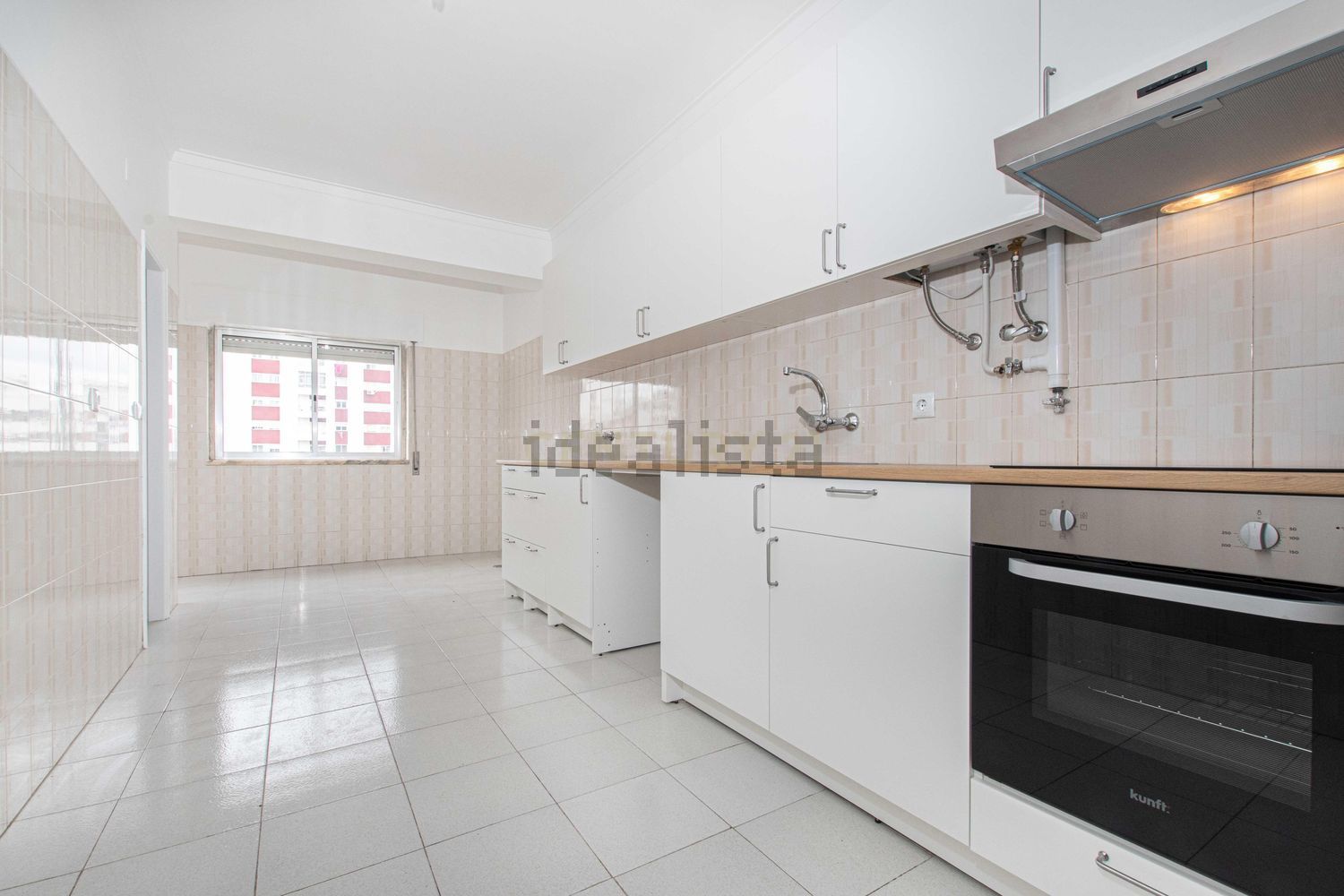 出租公寓 t2在Avenida Ernest Solvay, 4 - 厨房