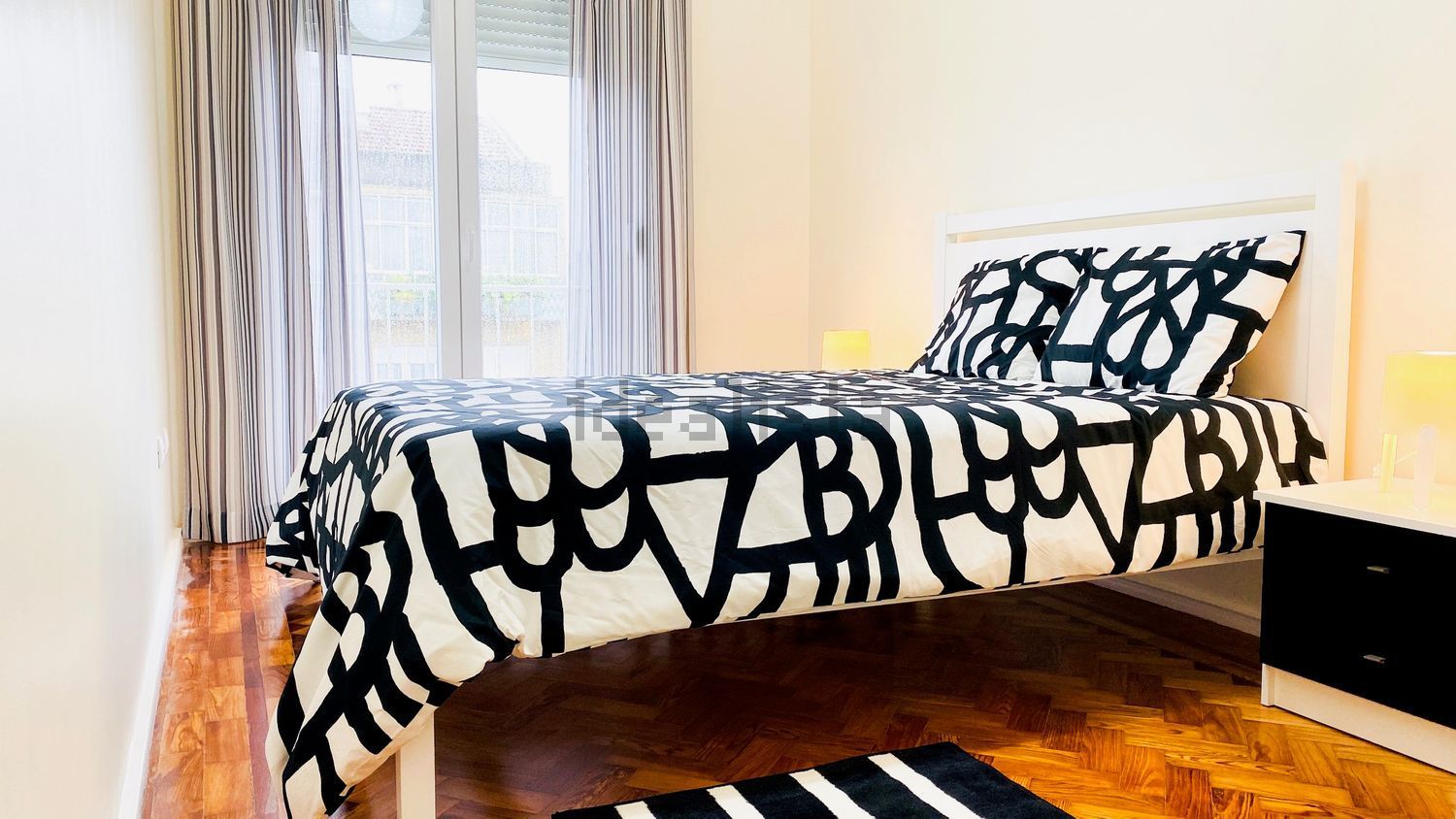 出租房间在Rua Elias Garcia, 160 - 卧室