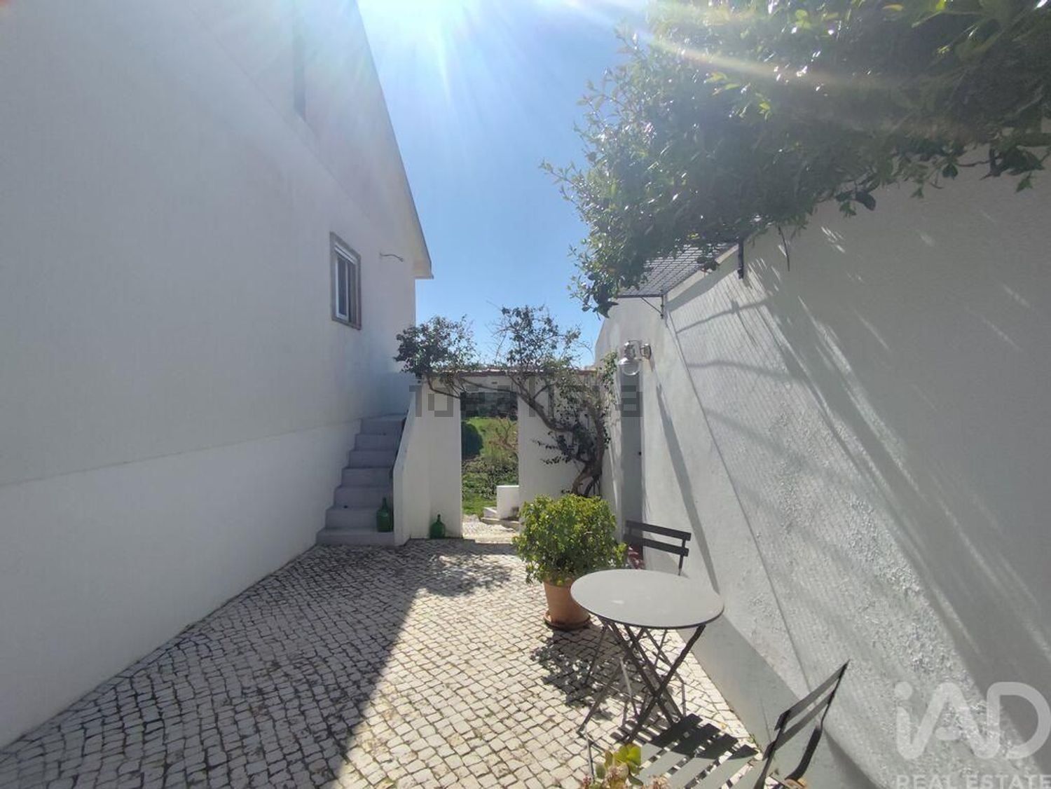 小楼房或独栋别墅出售在Lamas e Cercal - 周边