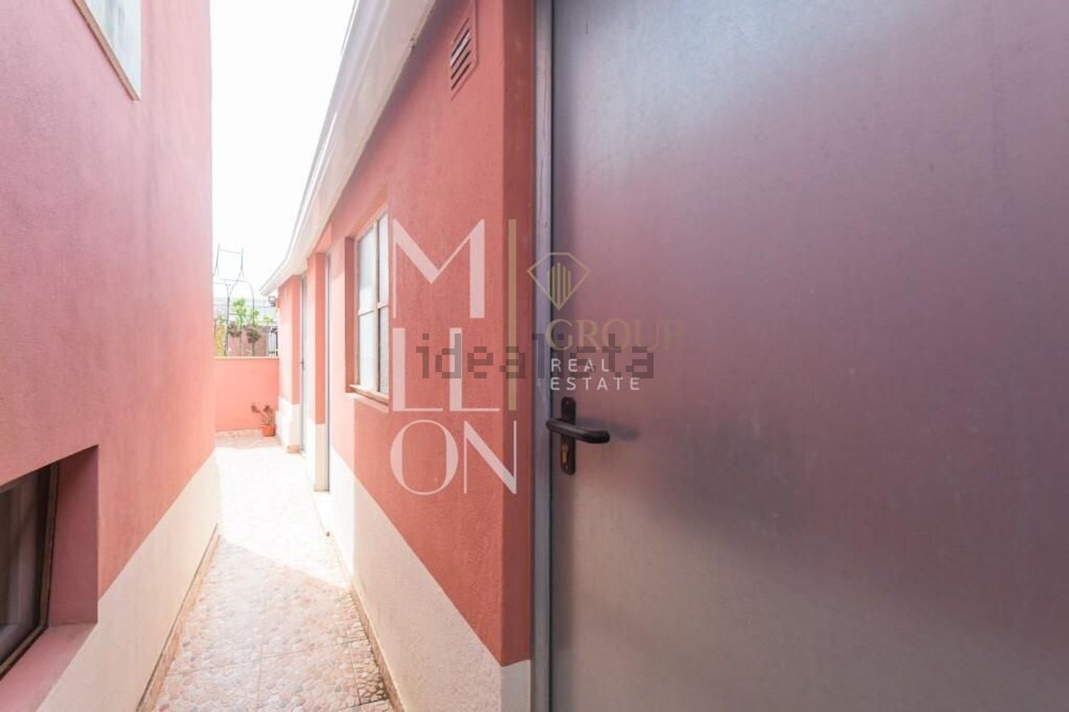 双拼别墅出售在Rua Combatentes da Grande Guerra s/n - 照片