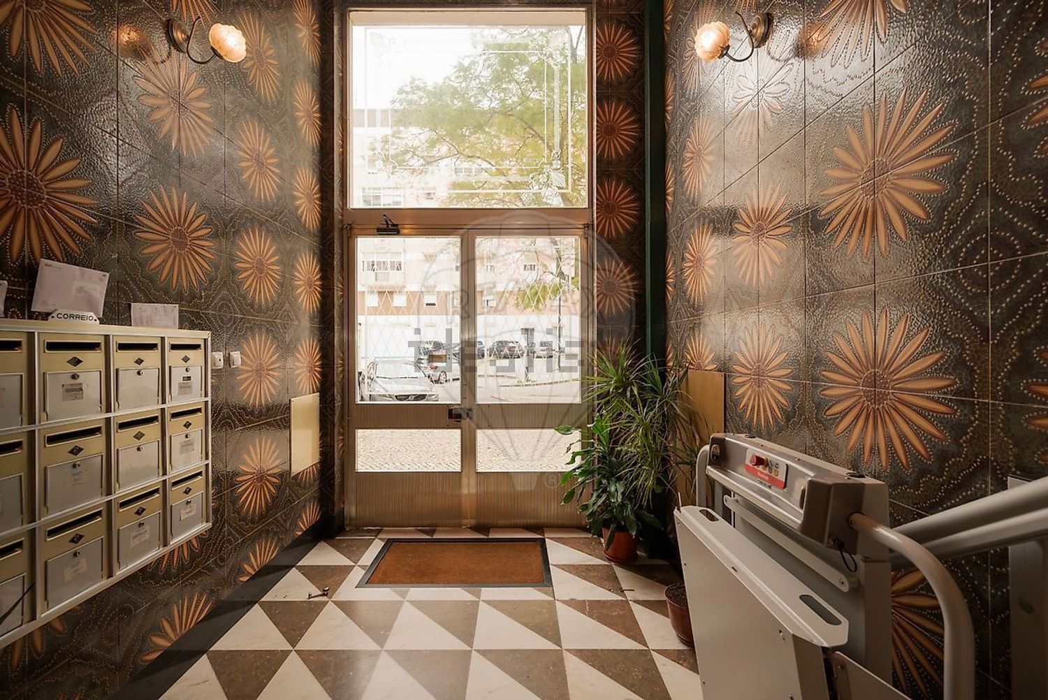 公寓 t2出售在Rua Luís Pastor de Macedo - 阳台